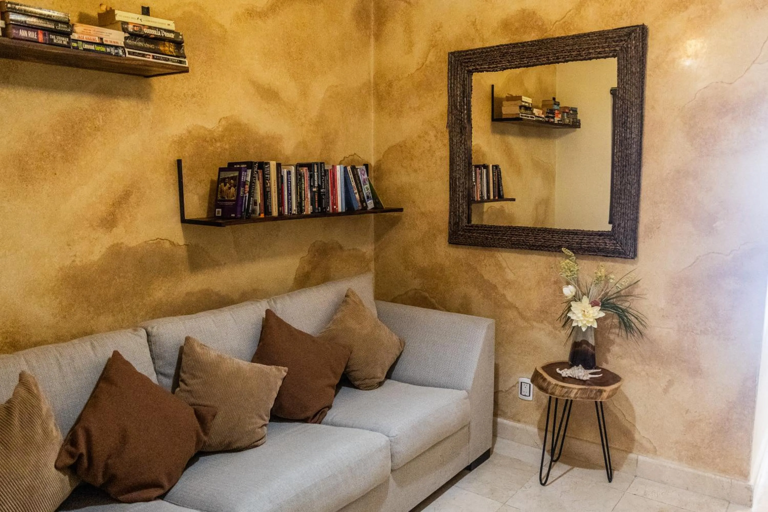 Facade/entrance in Ocean Front El Faro Reef 304