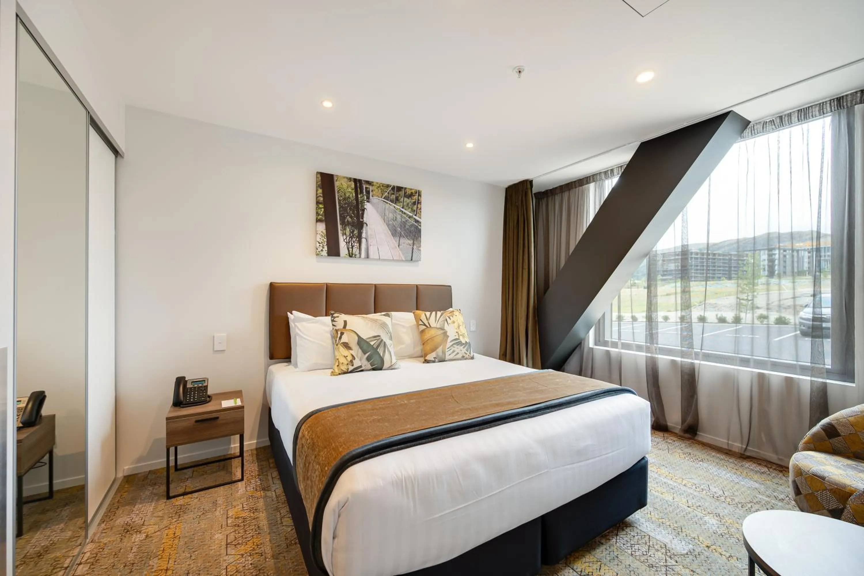 Bedroom, Bed in La Quinta by Wyndham Remarkables Park Queenstown