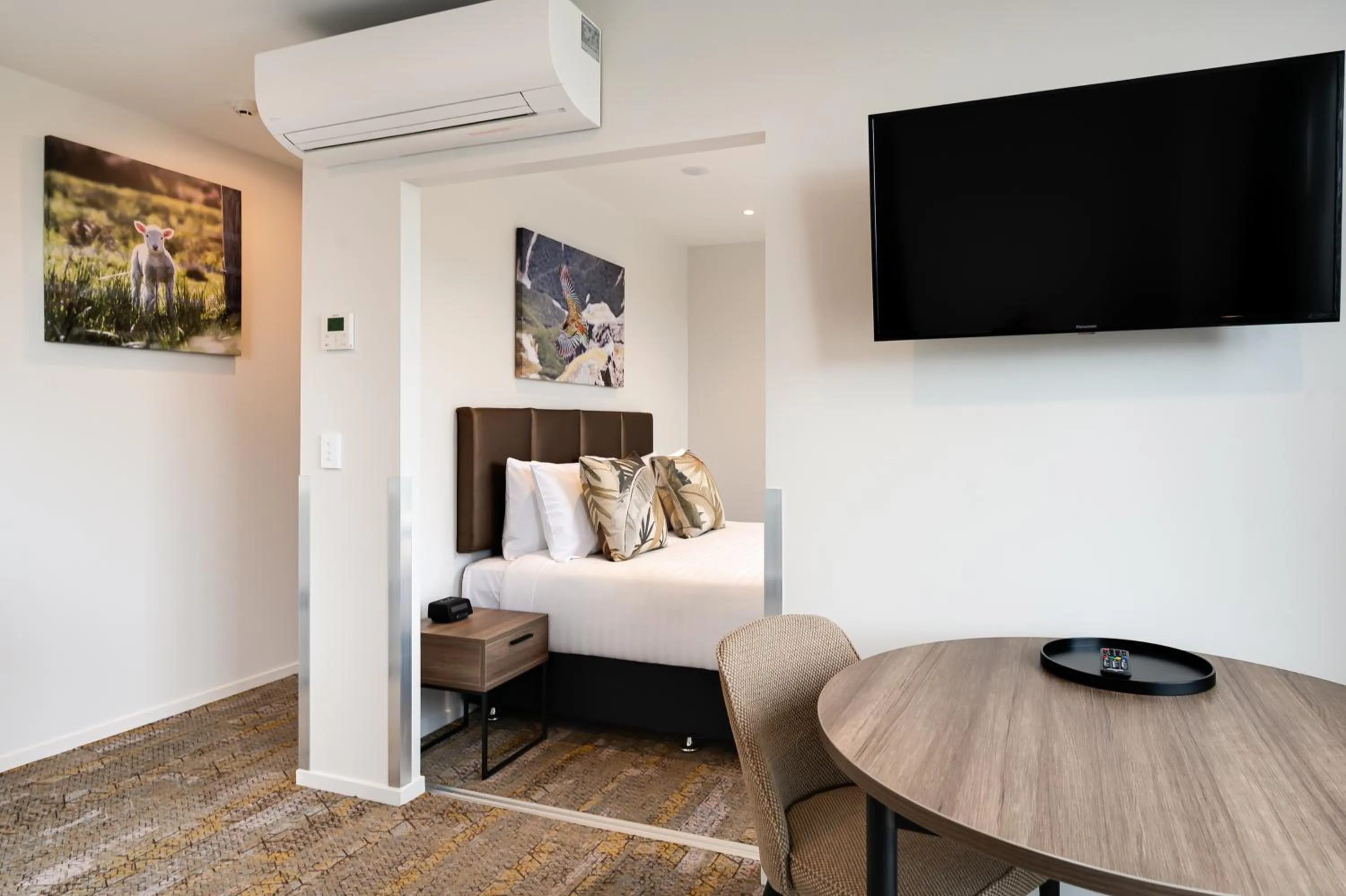 Communal lounge/ TV room, Bed in La Quinta by Wyndham Remarkables Park Queenstown