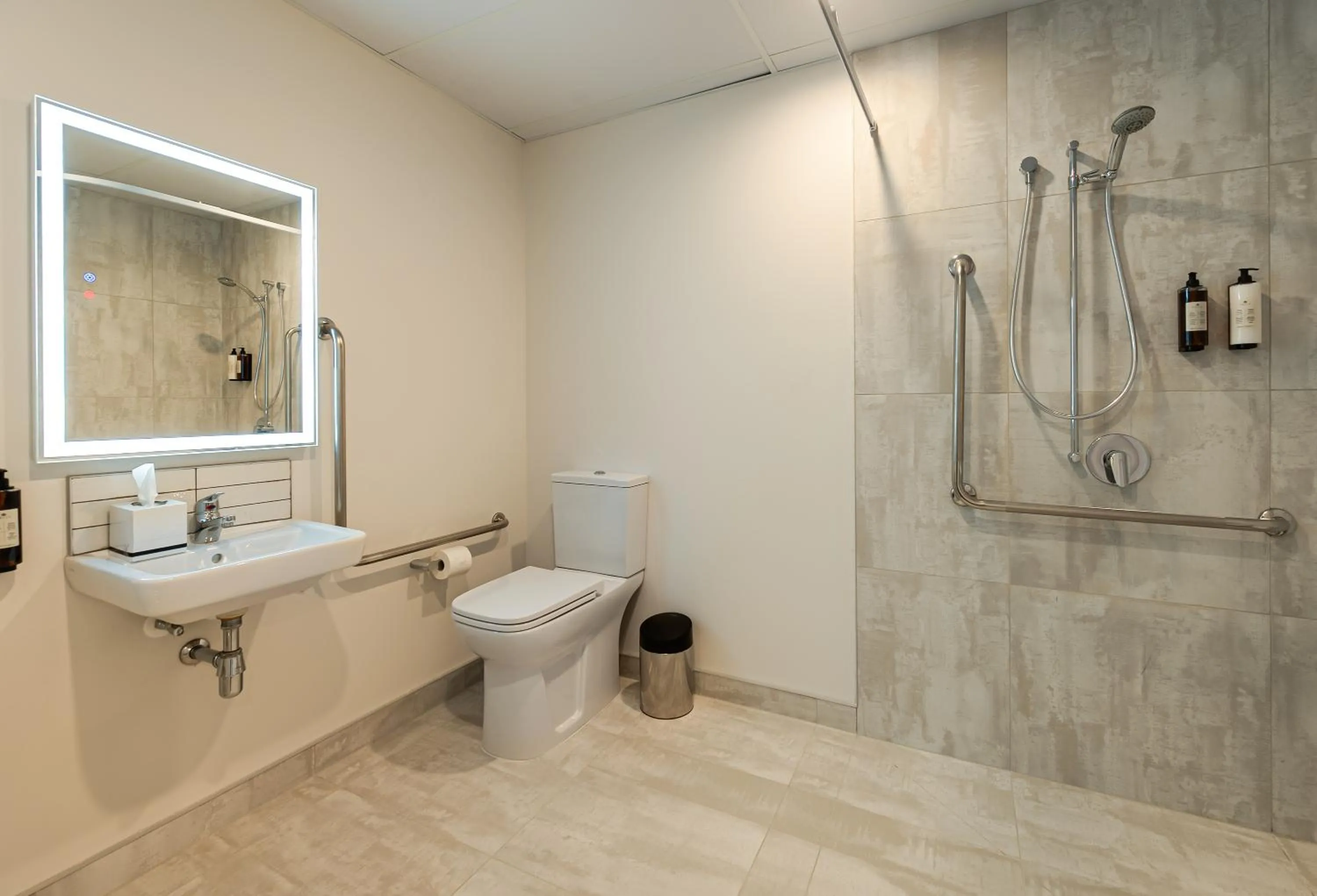 Bathroom in La Quinta by Wyndham Remarkables Park Queenstown