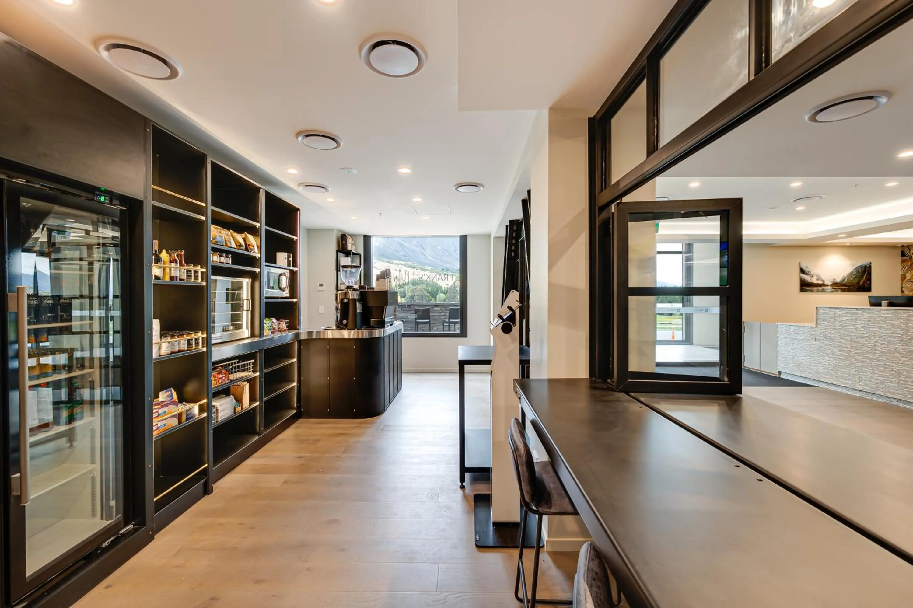 Lobby or reception in La Quinta by Wyndham Remarkables Park Queenstown