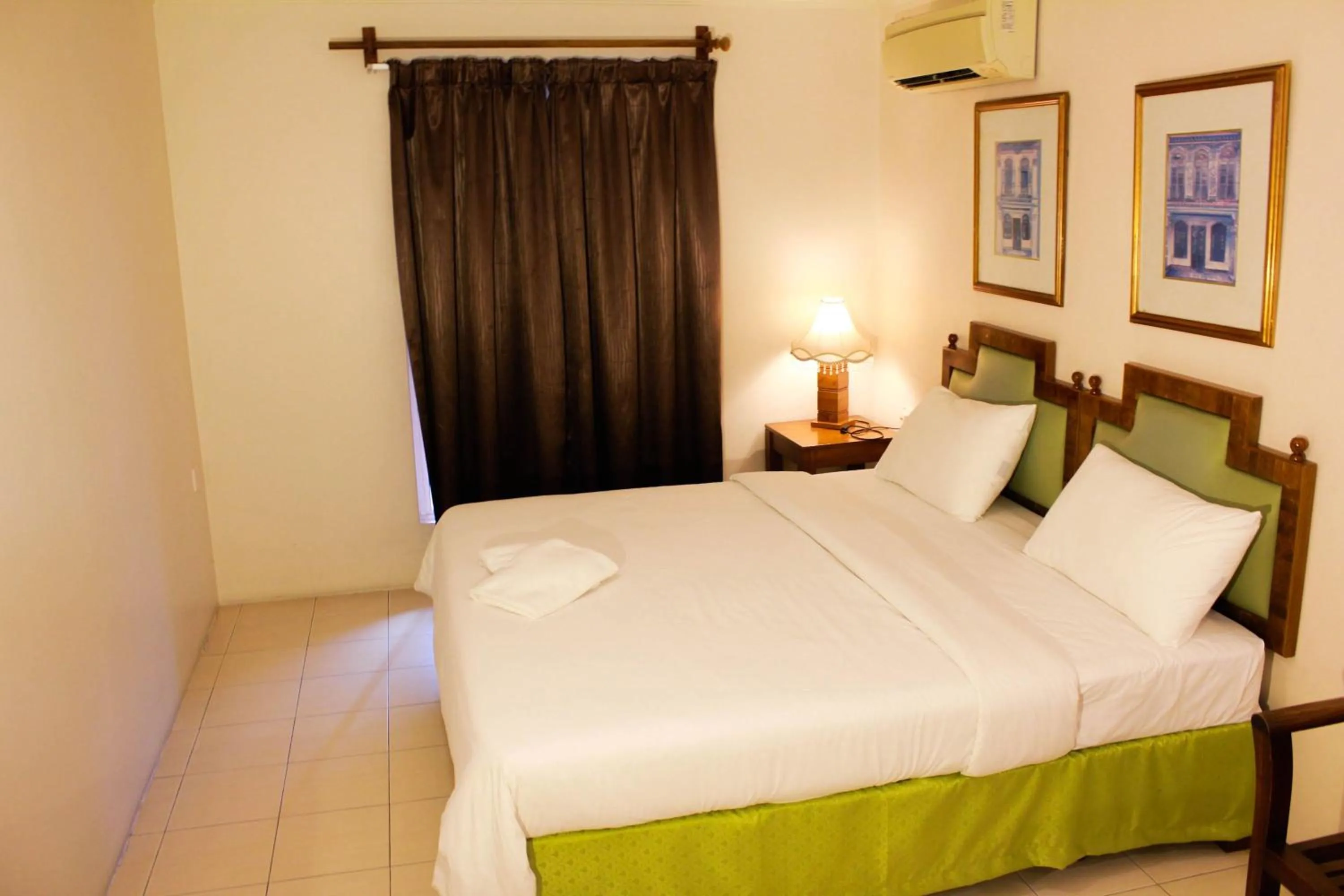 Bedroom, Bed in Hotel Johan