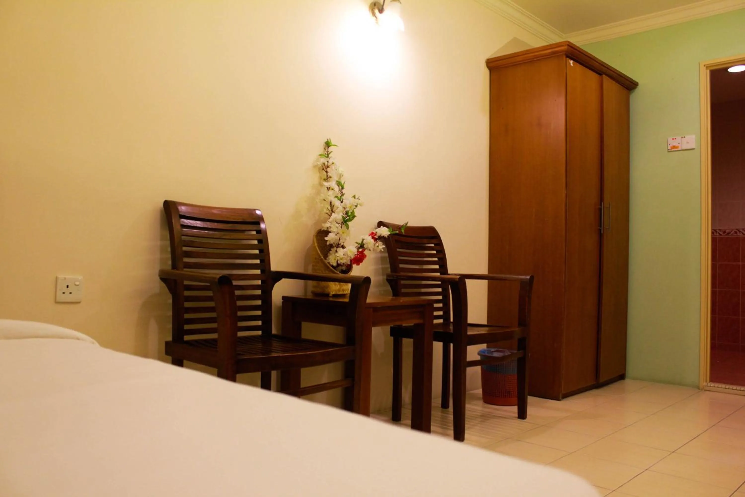 Seating area, Bed in Hotel Johan