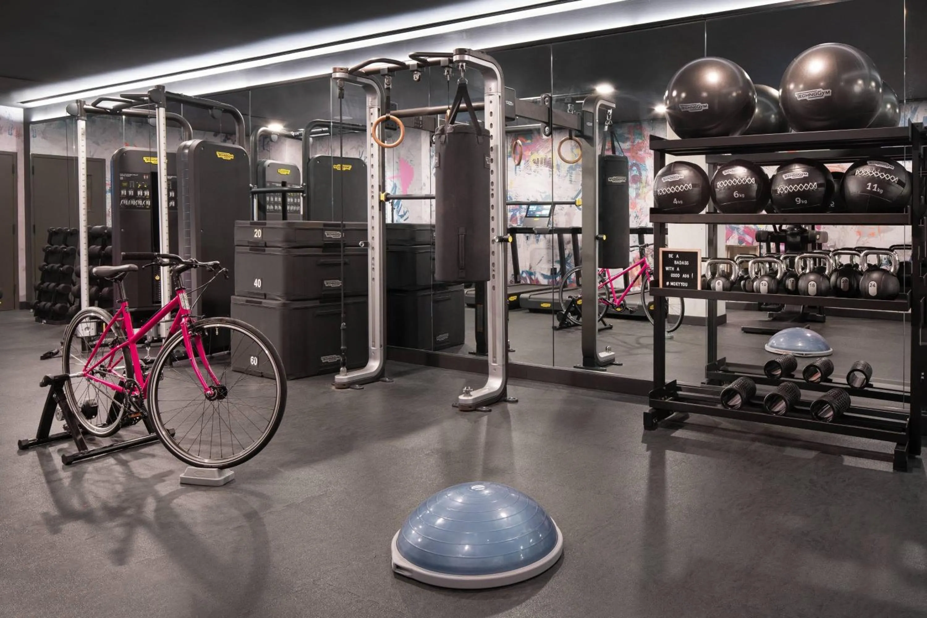 Fitness centre/facilities in Moxy Austin - University
