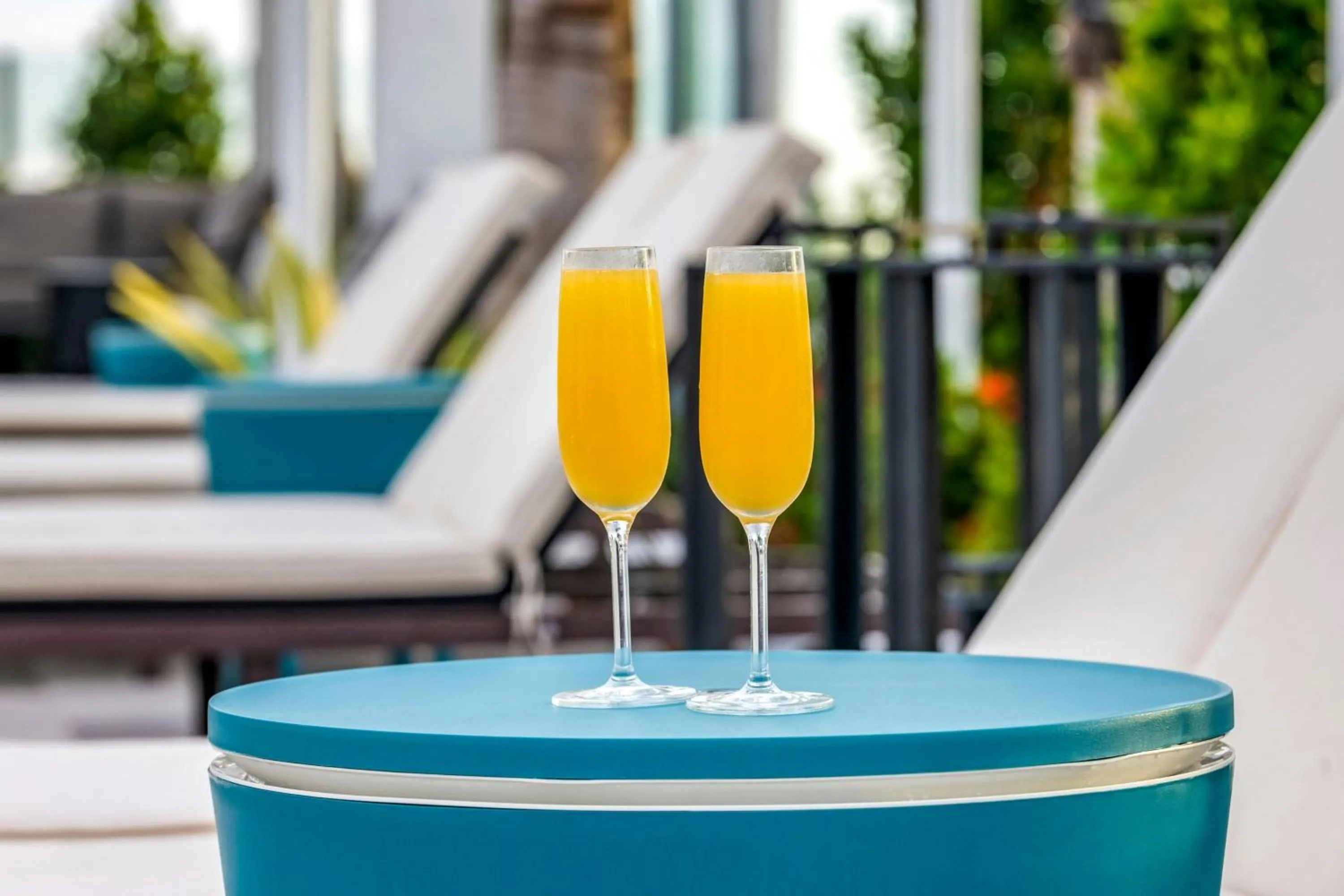 Swimming pool in Courtyard by Marriott Fort Lauderdale Downtown