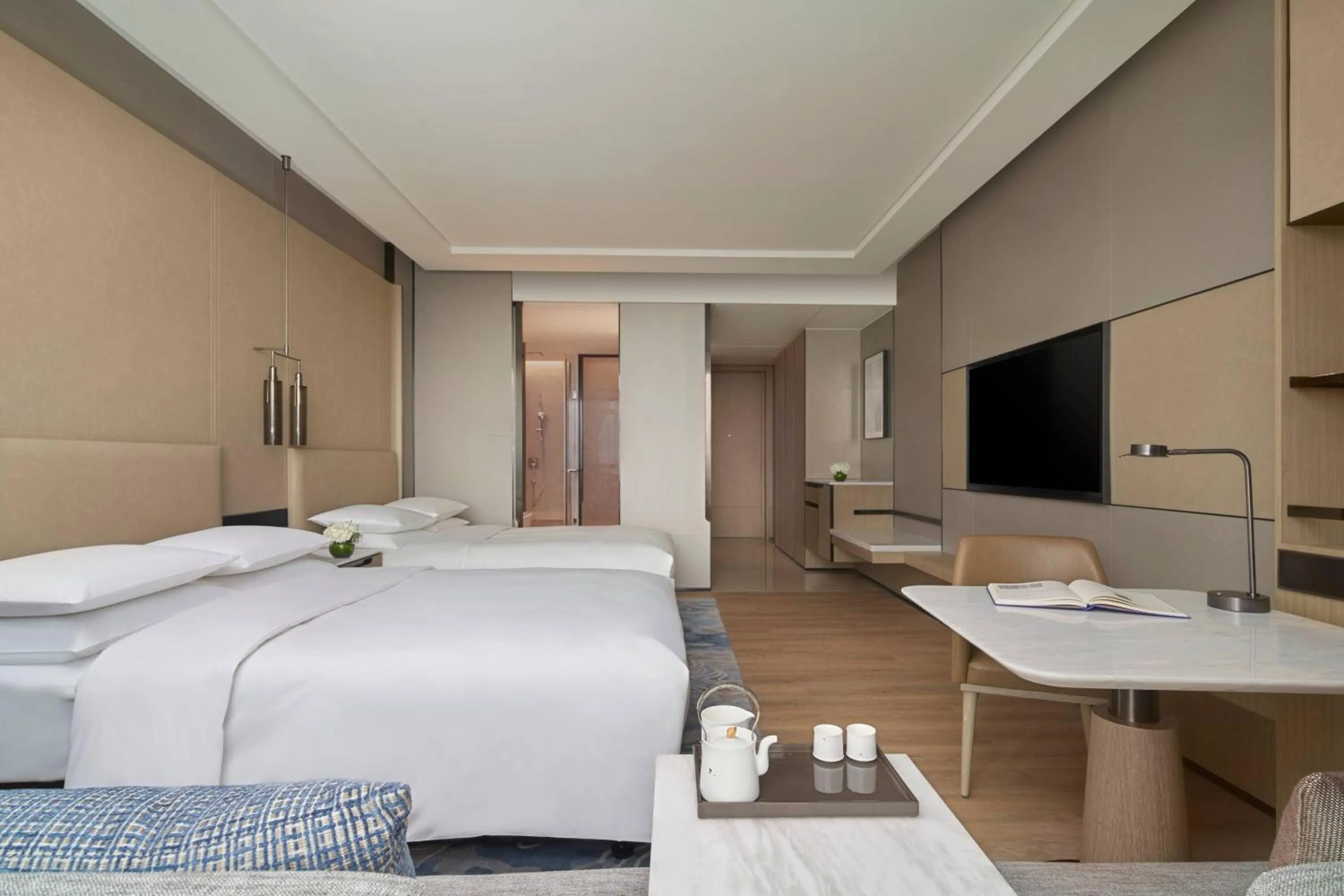 Photo of the whole room, Bed in Fuzhou Marriott Hotel Riverside