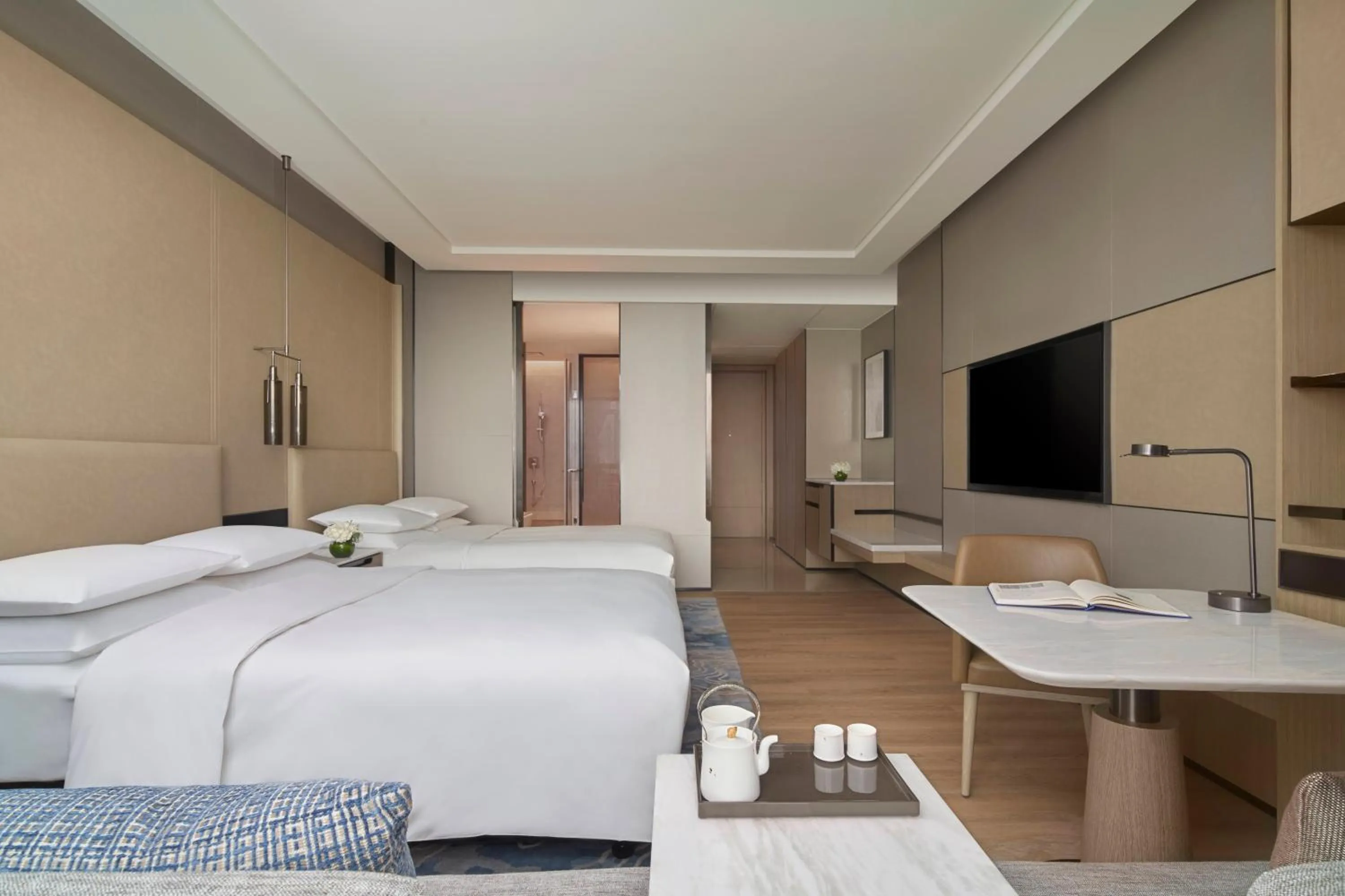 Bedroom, Bed in Fuzhou Marriott Hotel Riverside