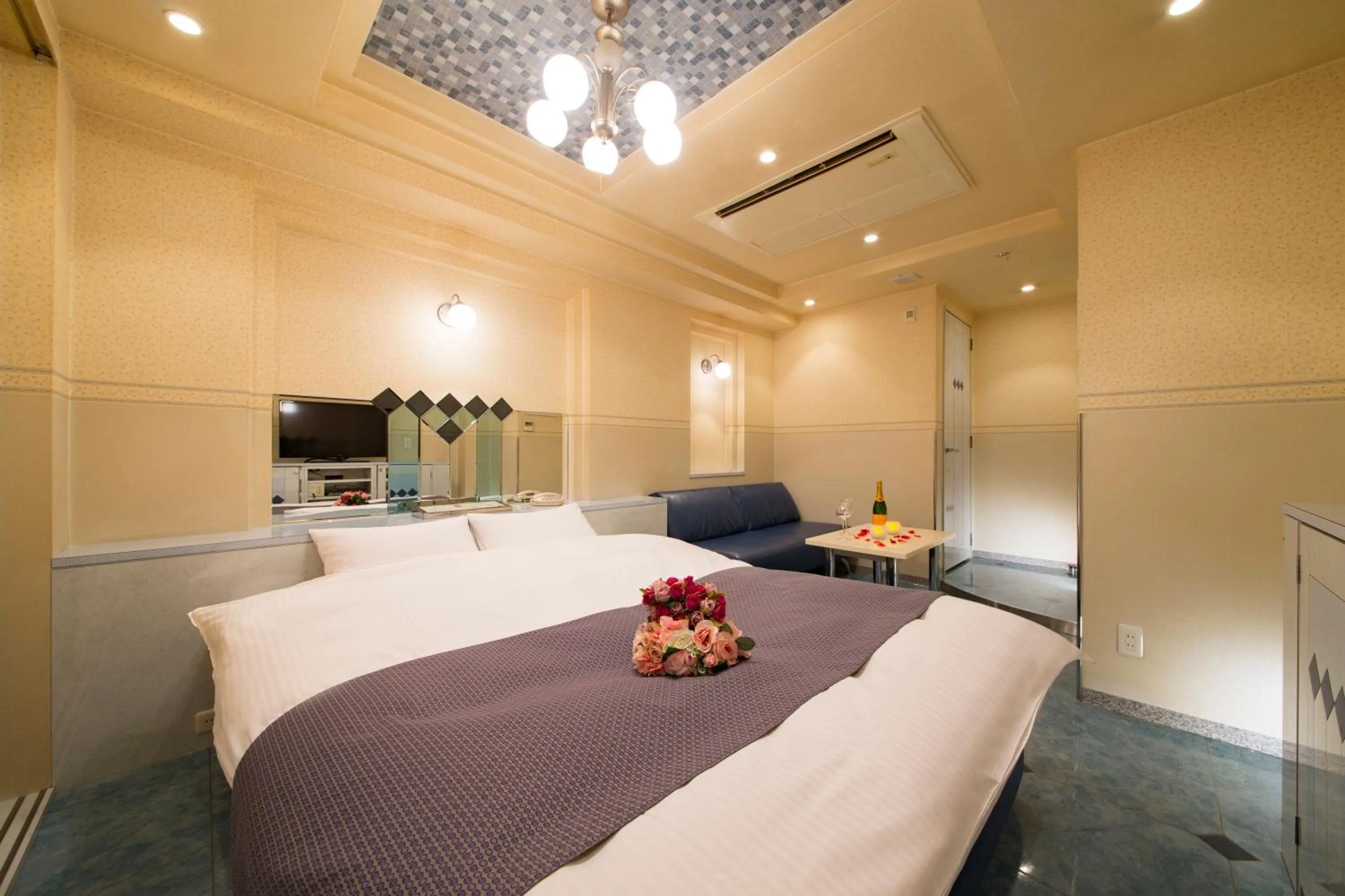 Bed in HOTEL THE i Adult only