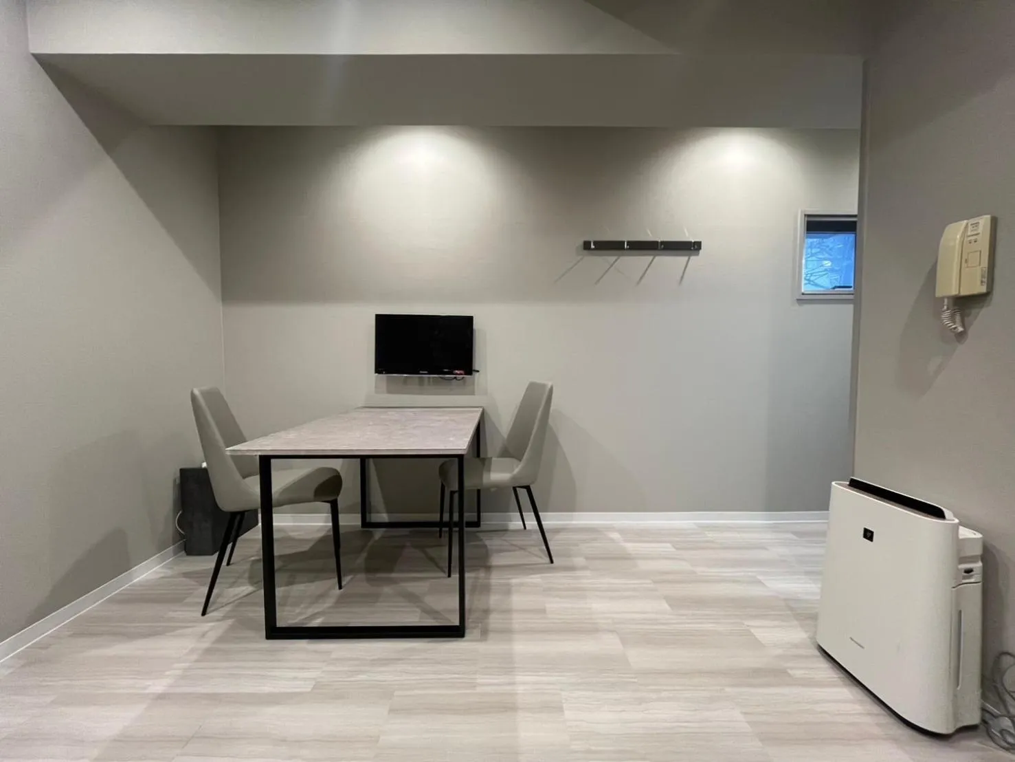 Dining area in Ostay Kitahama Hotel Apartment