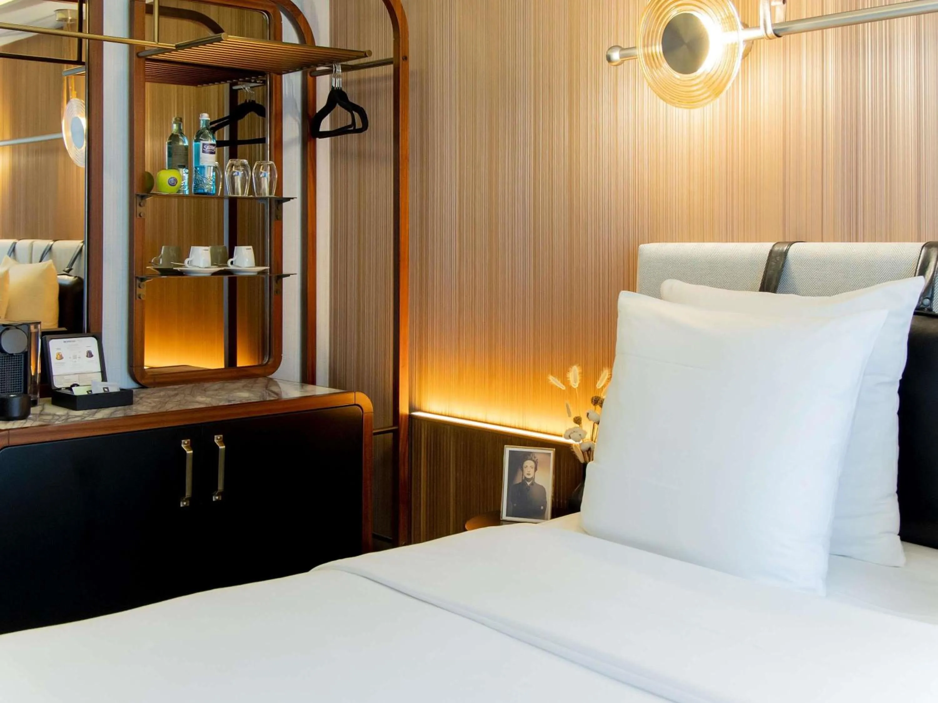 Bedroom, Bed in MUZE Hotel Dusseldorf - Handwritten Collection