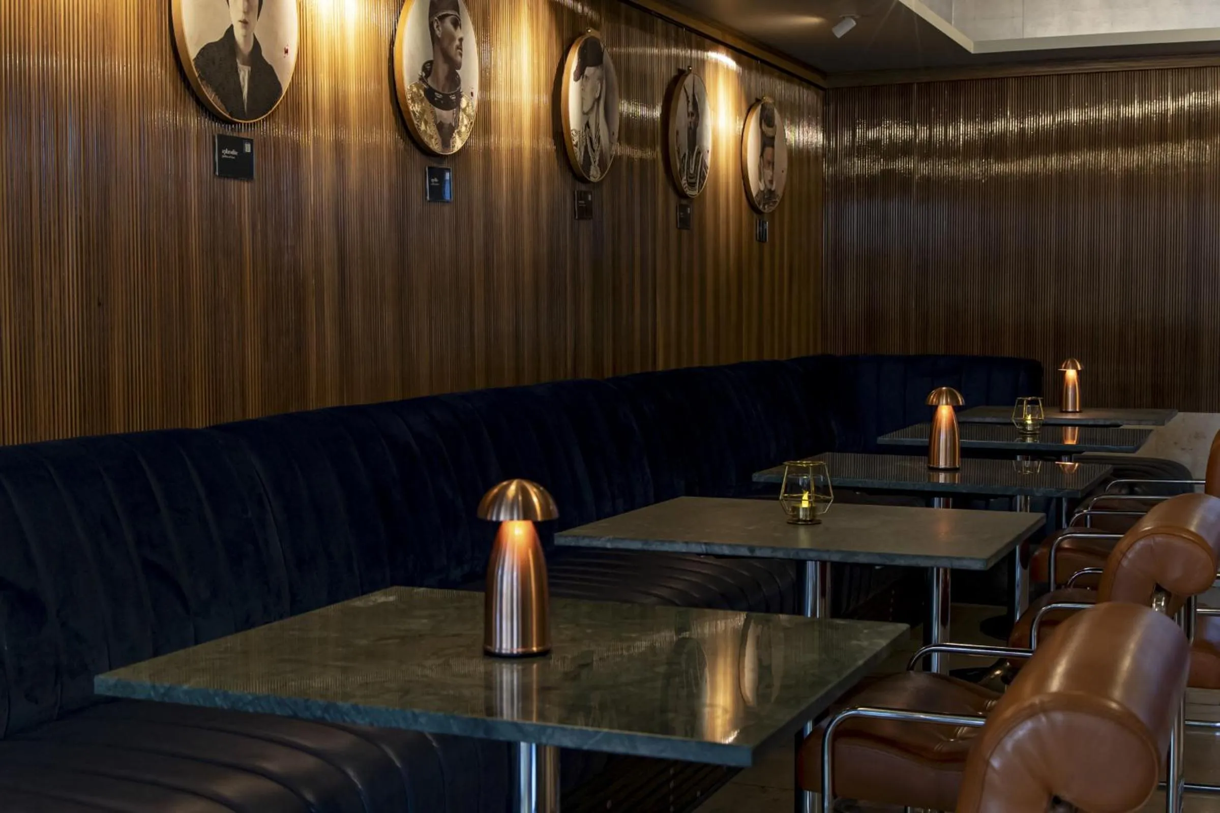 Lounge or bar in MUZE Hotel Dusseldorf - Handwritten Collection