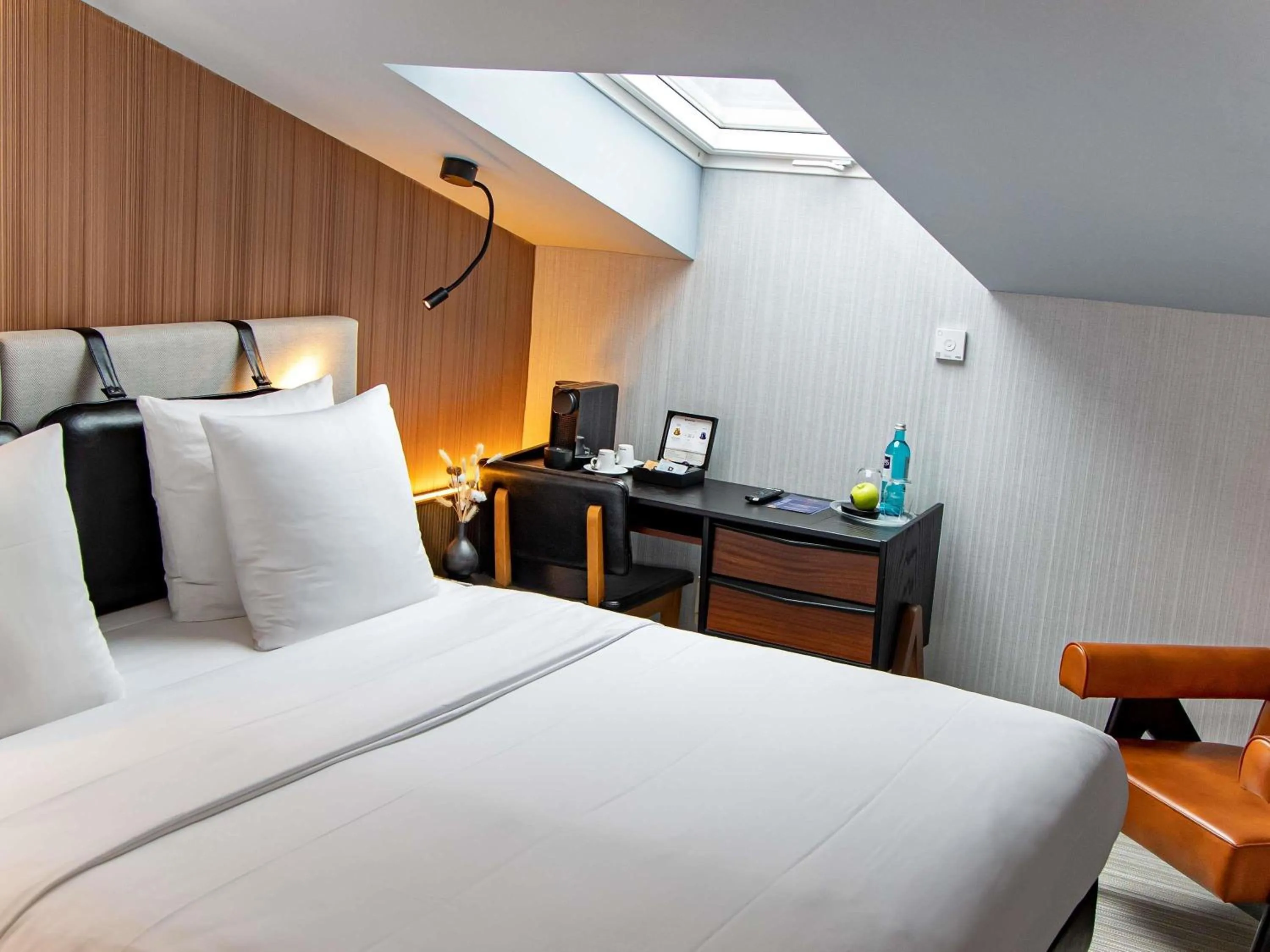 Bedroom, Bed in MUZE Hotel Dusseldorf - Handwritten Collection