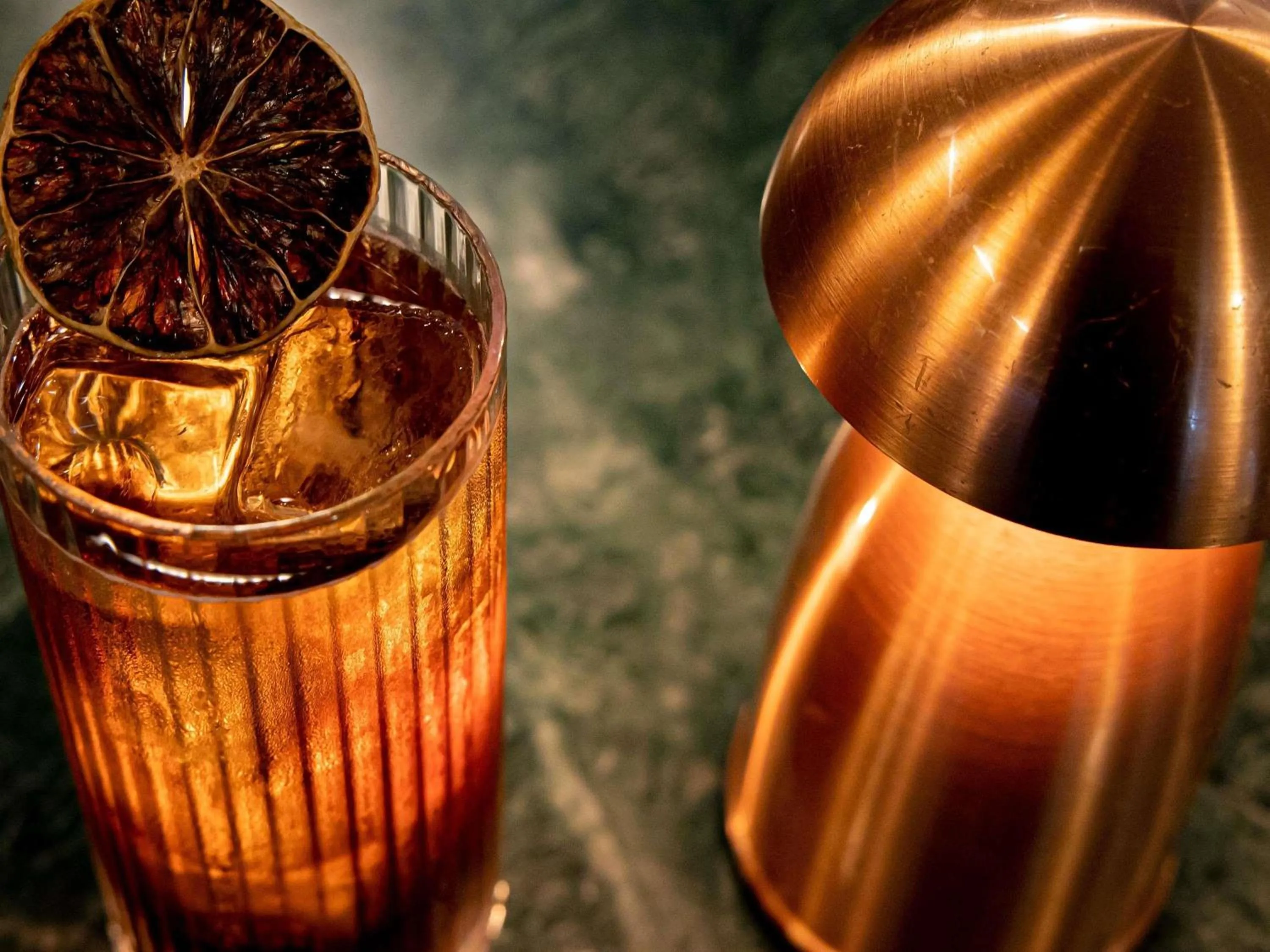 Lounge or bar in MUZE Hotel Dusseldorf - Handwritten Collection