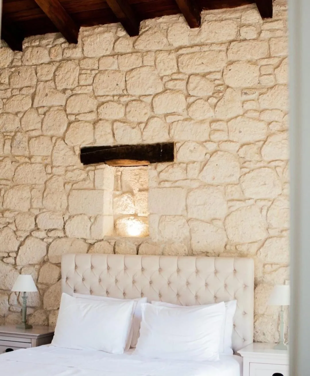 Bed in Manastir Alacati Hotel
