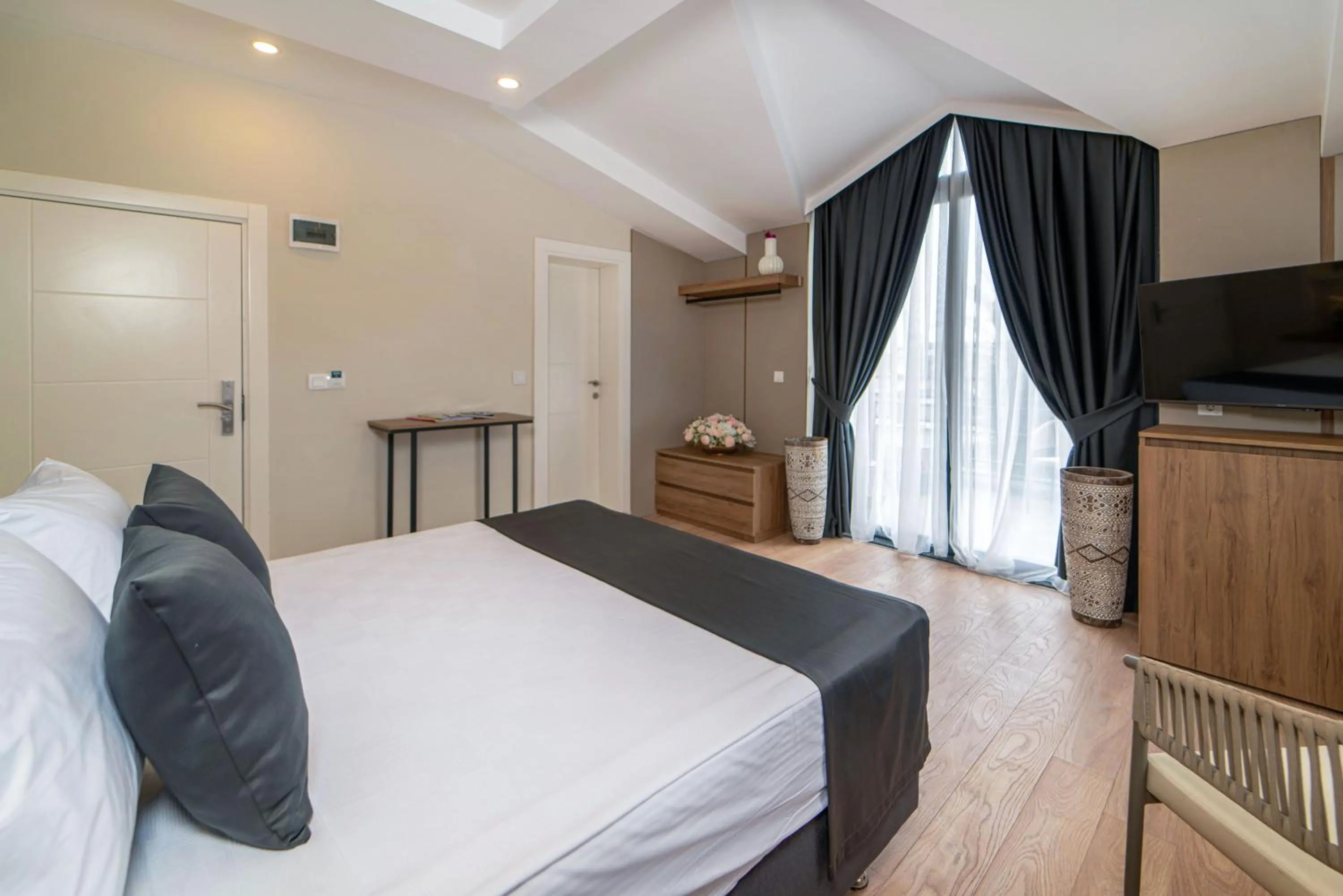 Bed in Deniz Boutique Hotel