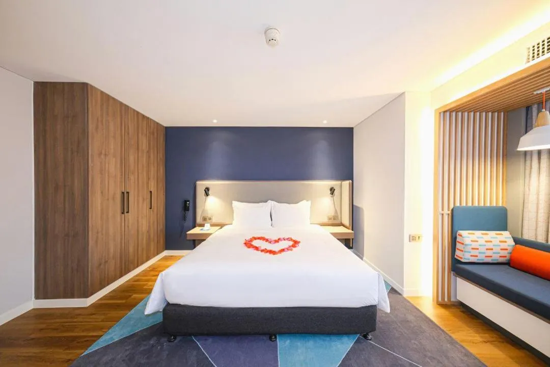 Photo of the whole room, Bed in Holiday Inn Express Quanzhou City Center by IHG