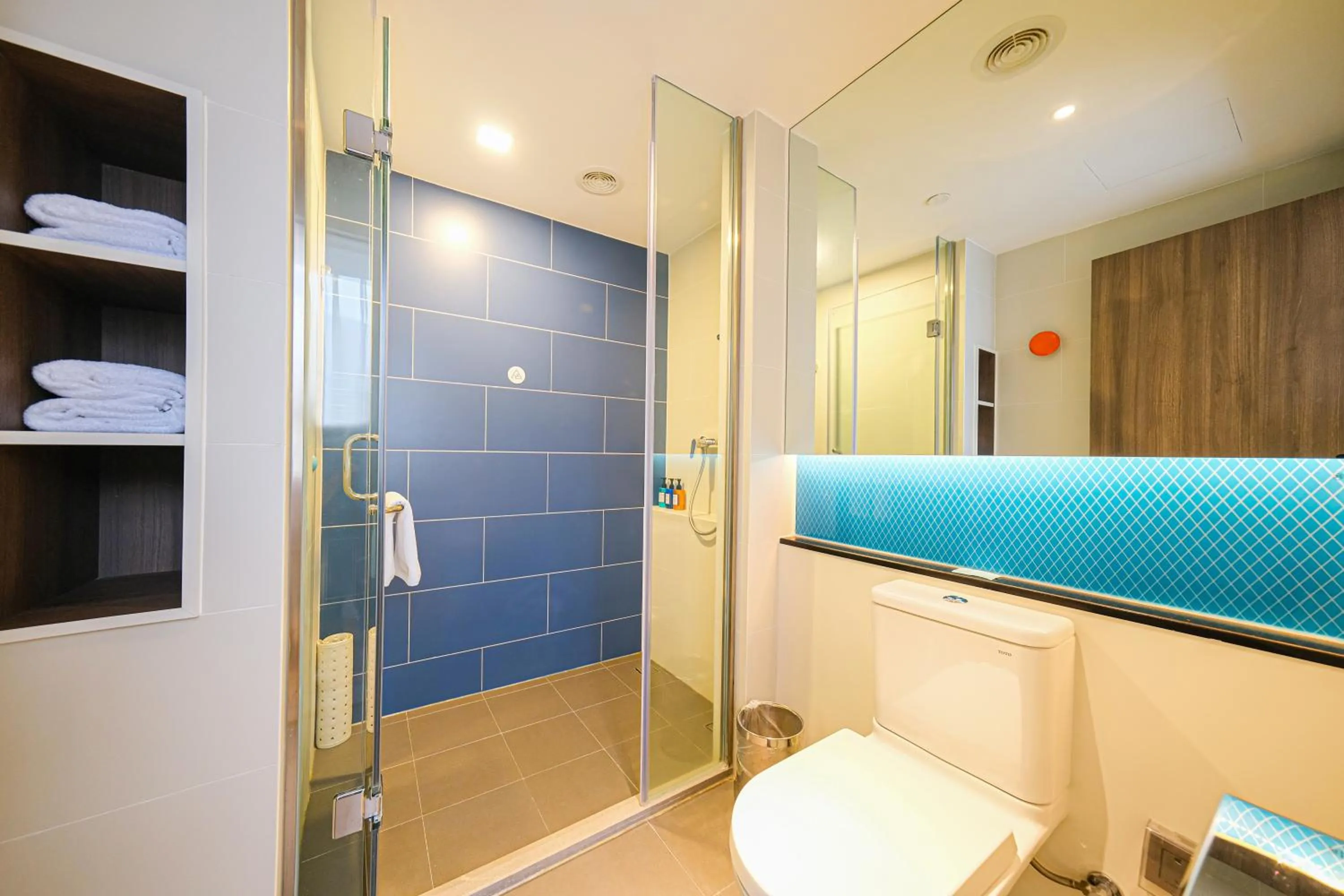 Bathroom in Holiday Inn Express Quanzhou City Center by IHG