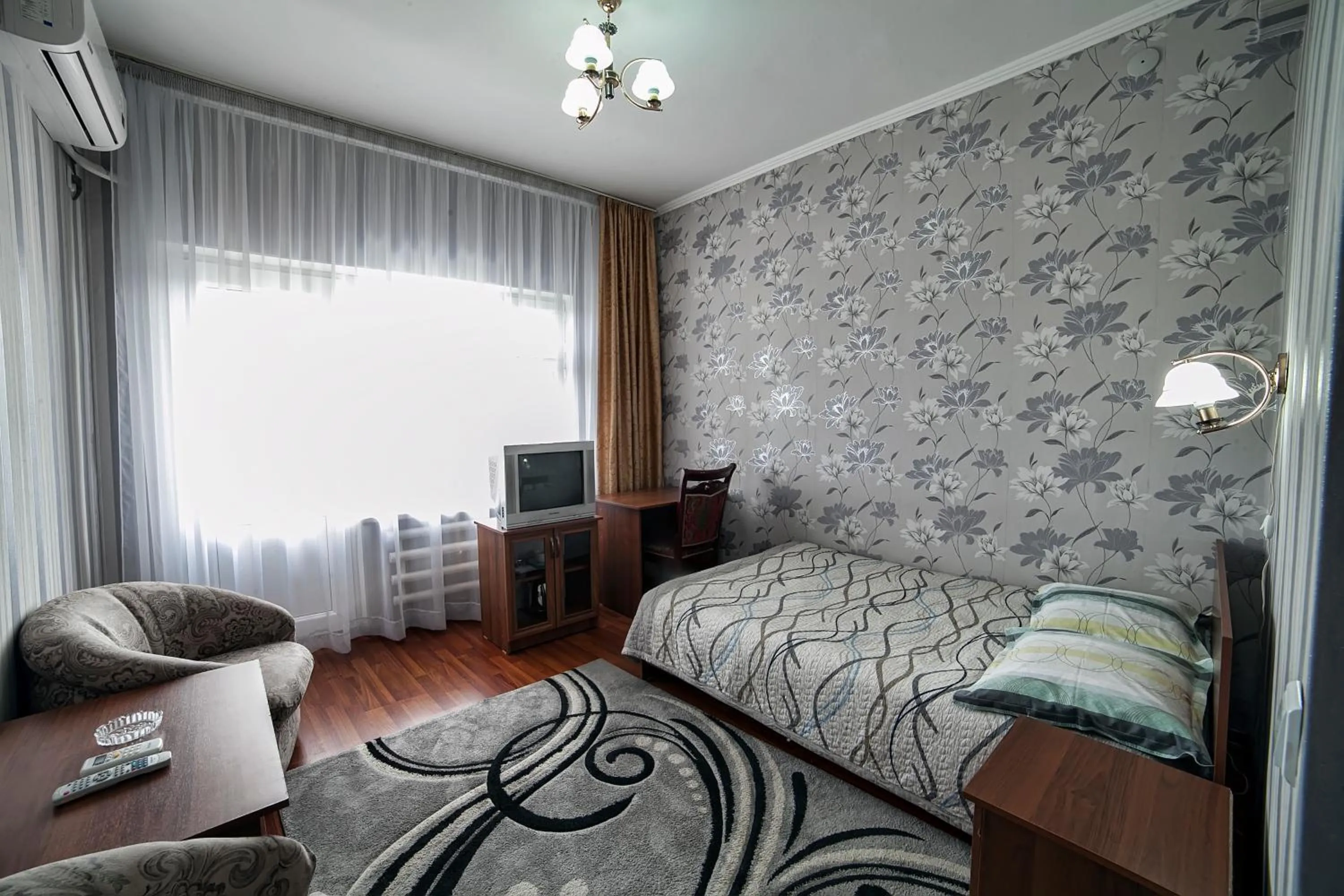 Bed in Hotel Osh-Nuru