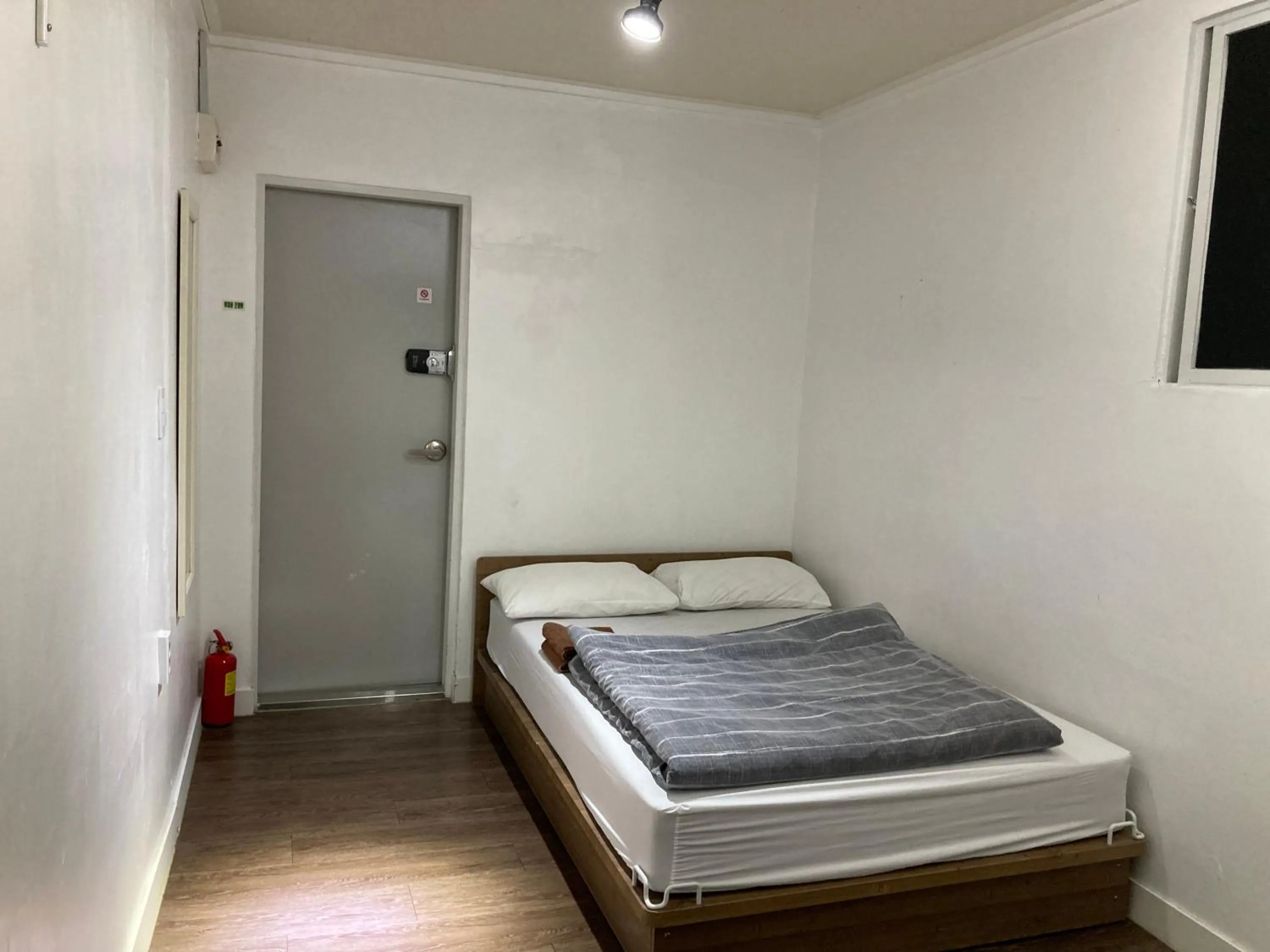 Bed in Itaewon Yellow Guesthouse