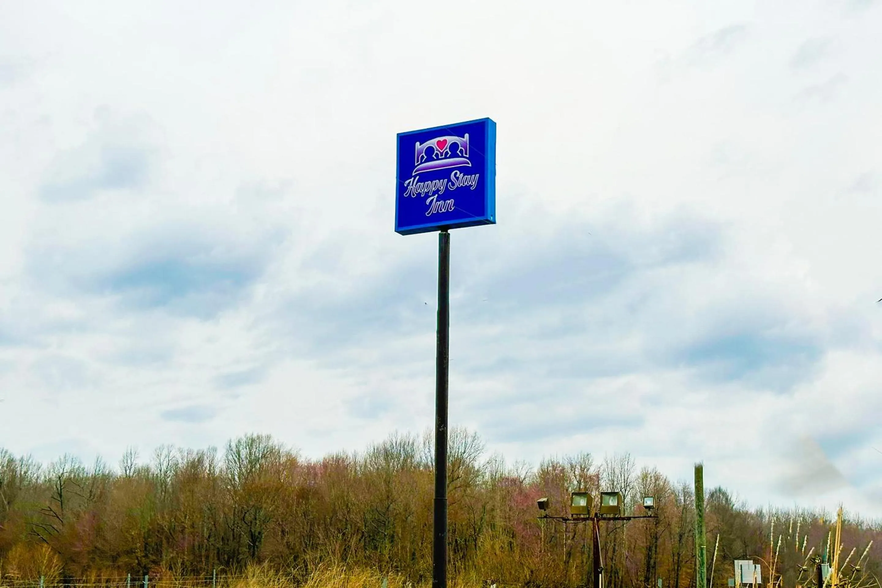 Facade/entrance in Happy Stay Inn Madisonville I-69 By OYO