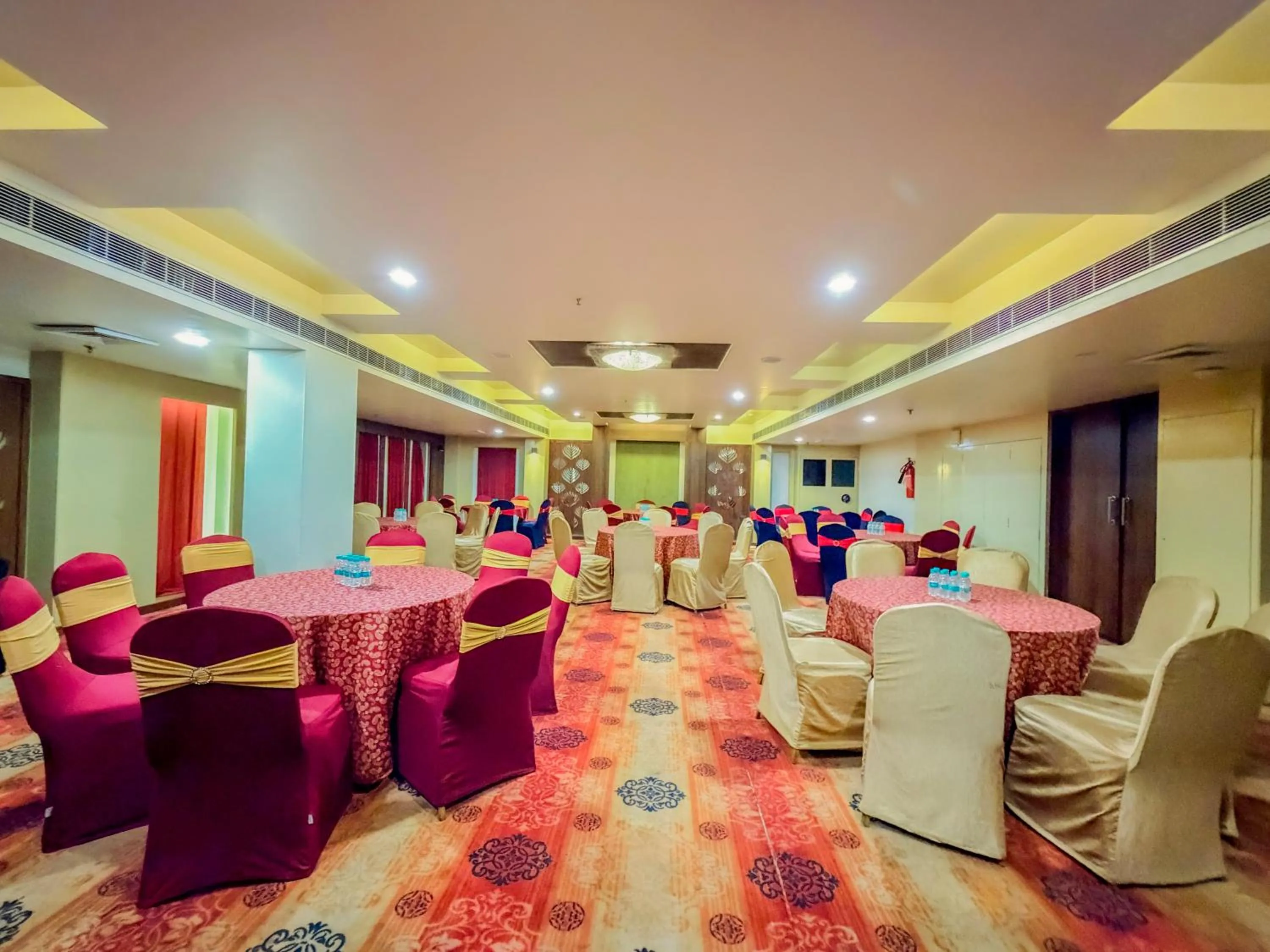 Banquet/Function facilities in Spree Hotel Jaipur