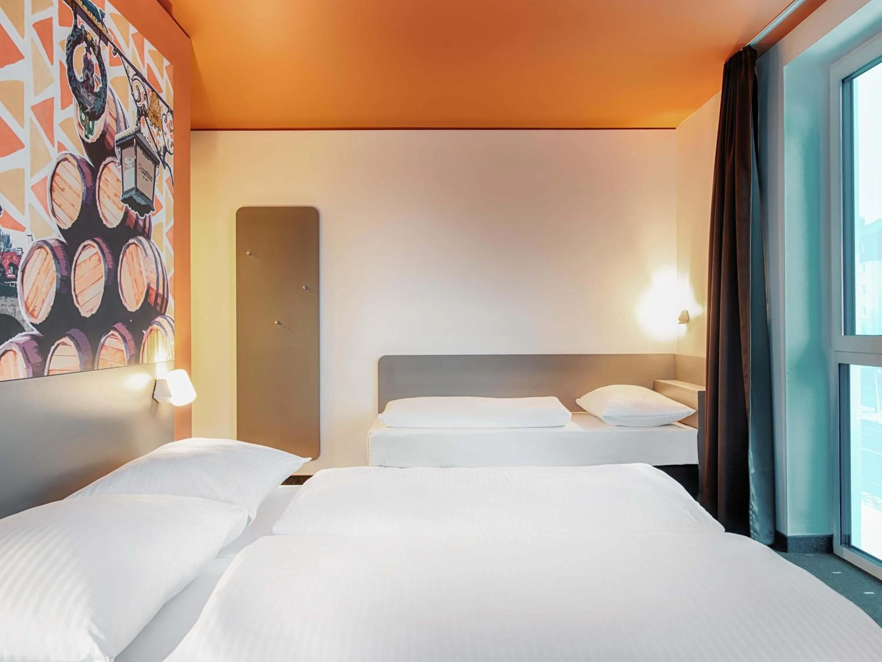 Photo of the whole room, Bed in B&B Hotel Bamberg