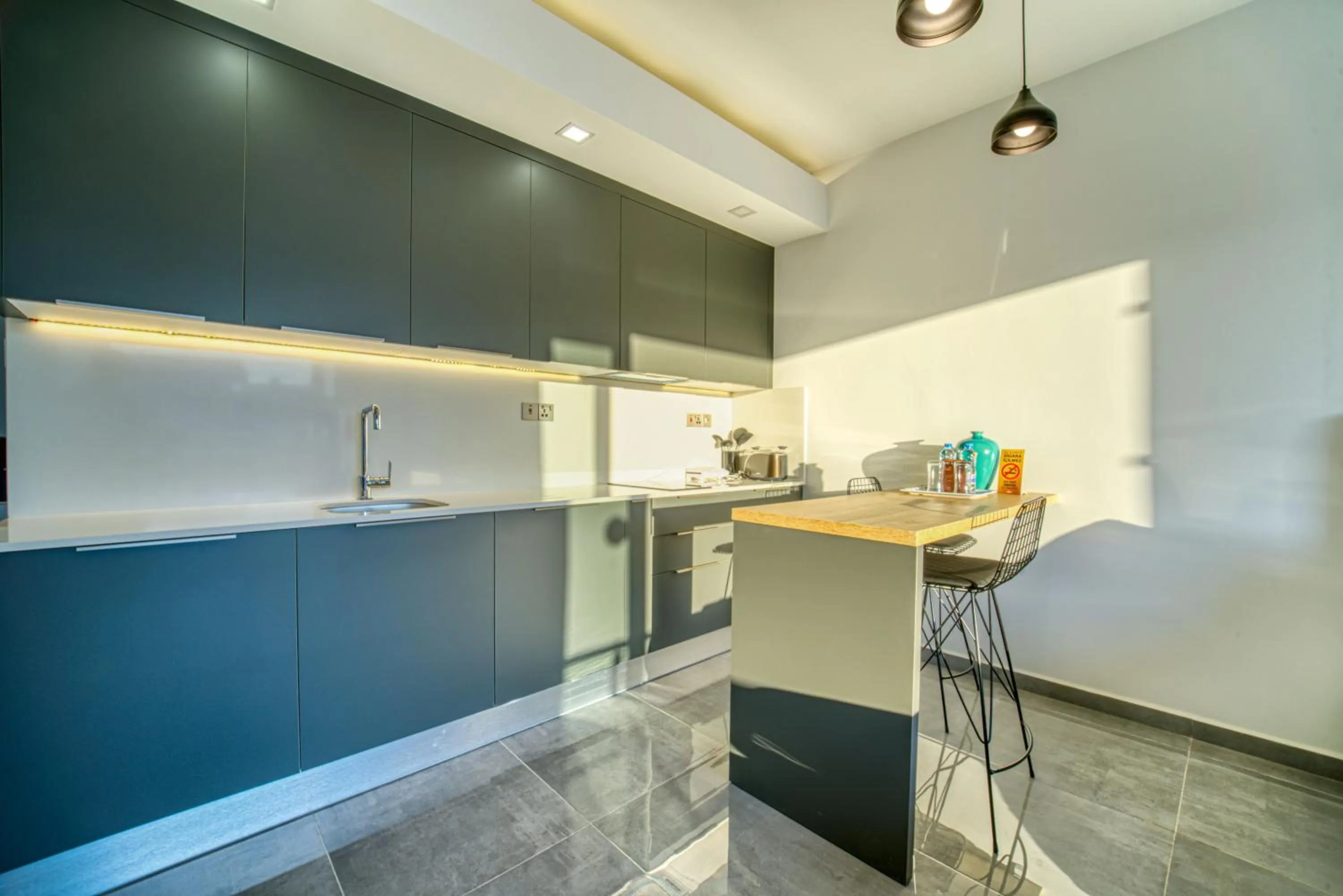 kitchen in Courtyard Long Beach Holiday Resort