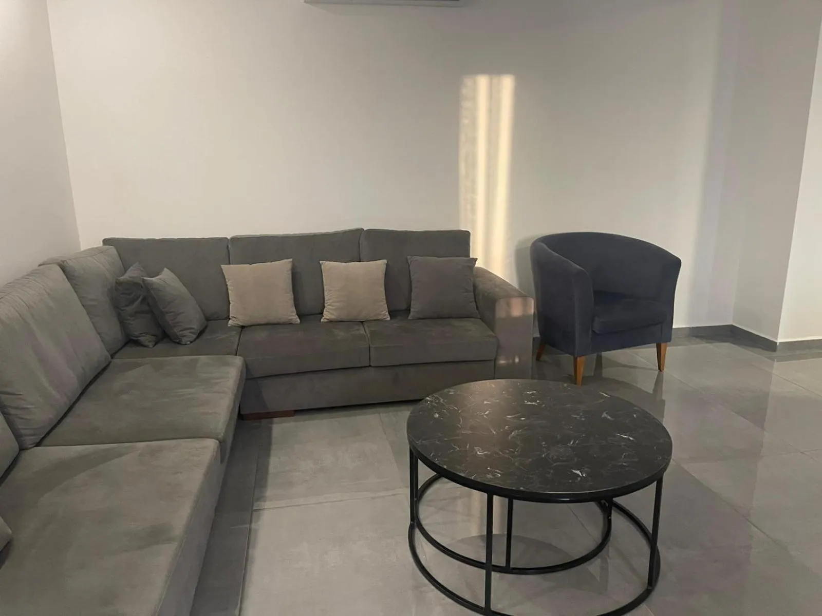 Living room in Courtyard Long Beach Holiday Resort