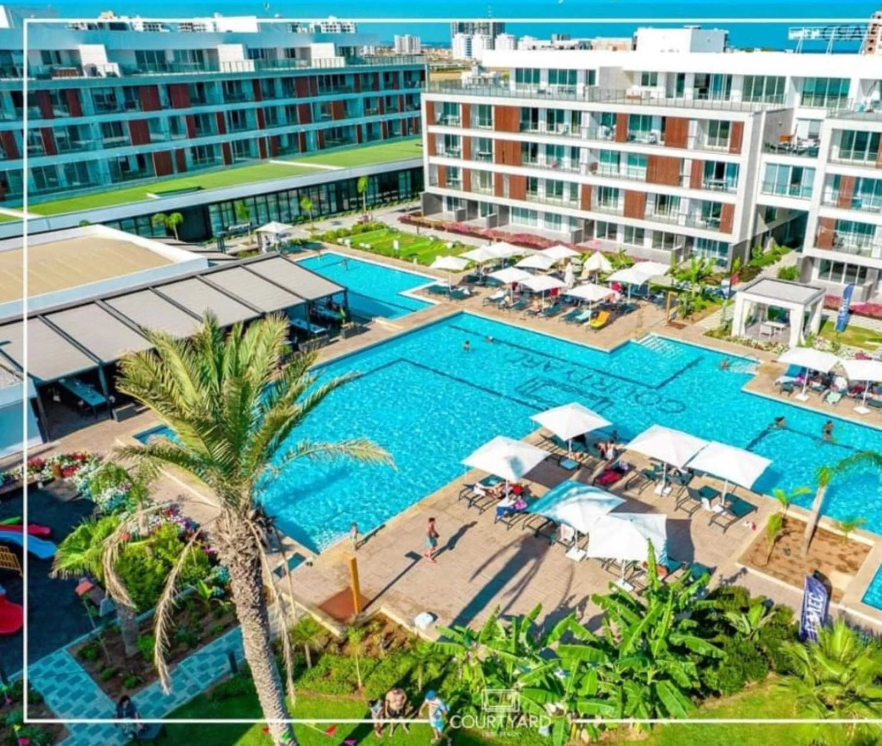 Property building in Courtyard Long Beach Holiday Resort