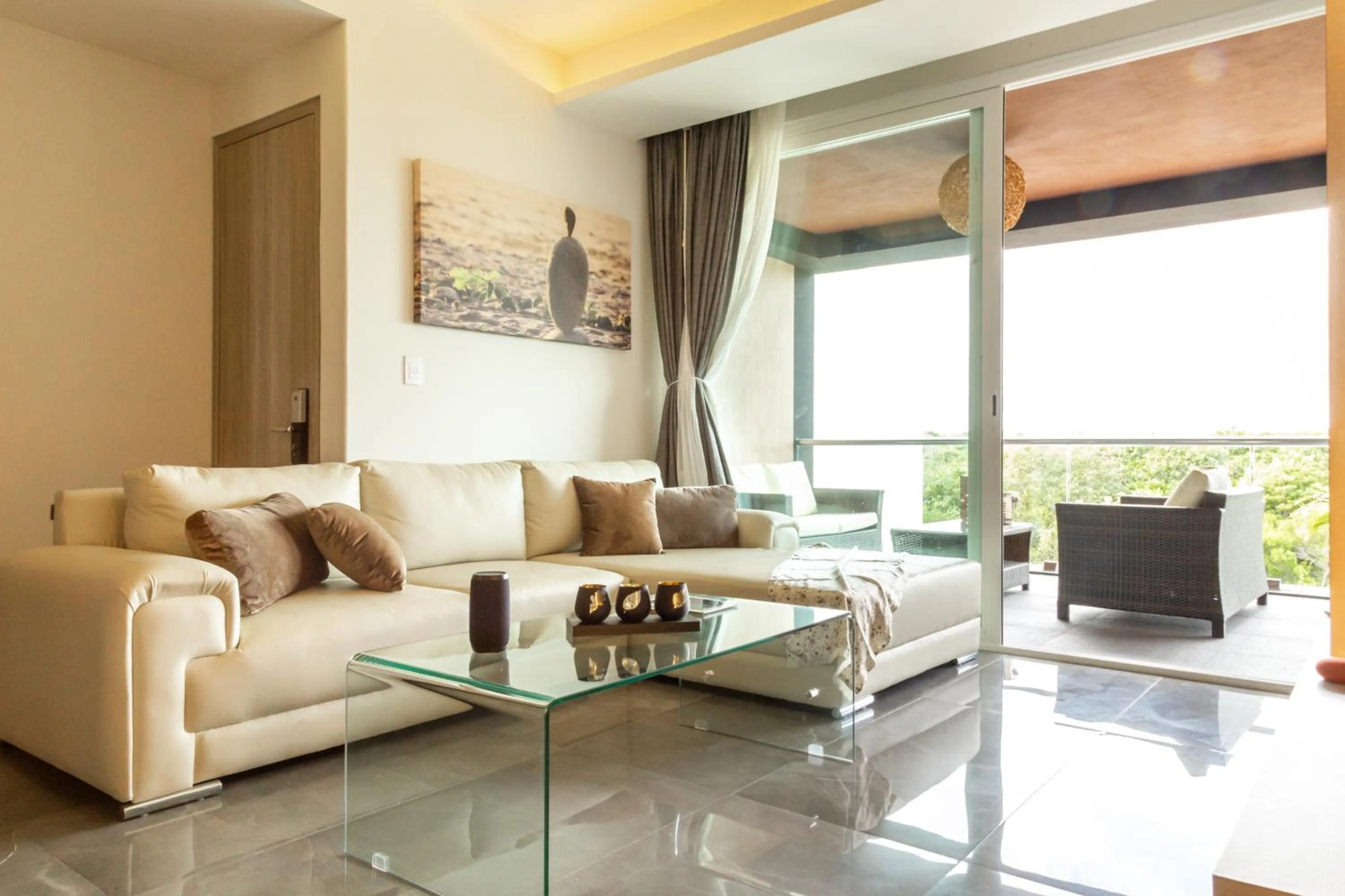 Living room in Fabulous & Exclusive Apartments With Sea View Pool BBQ Garden