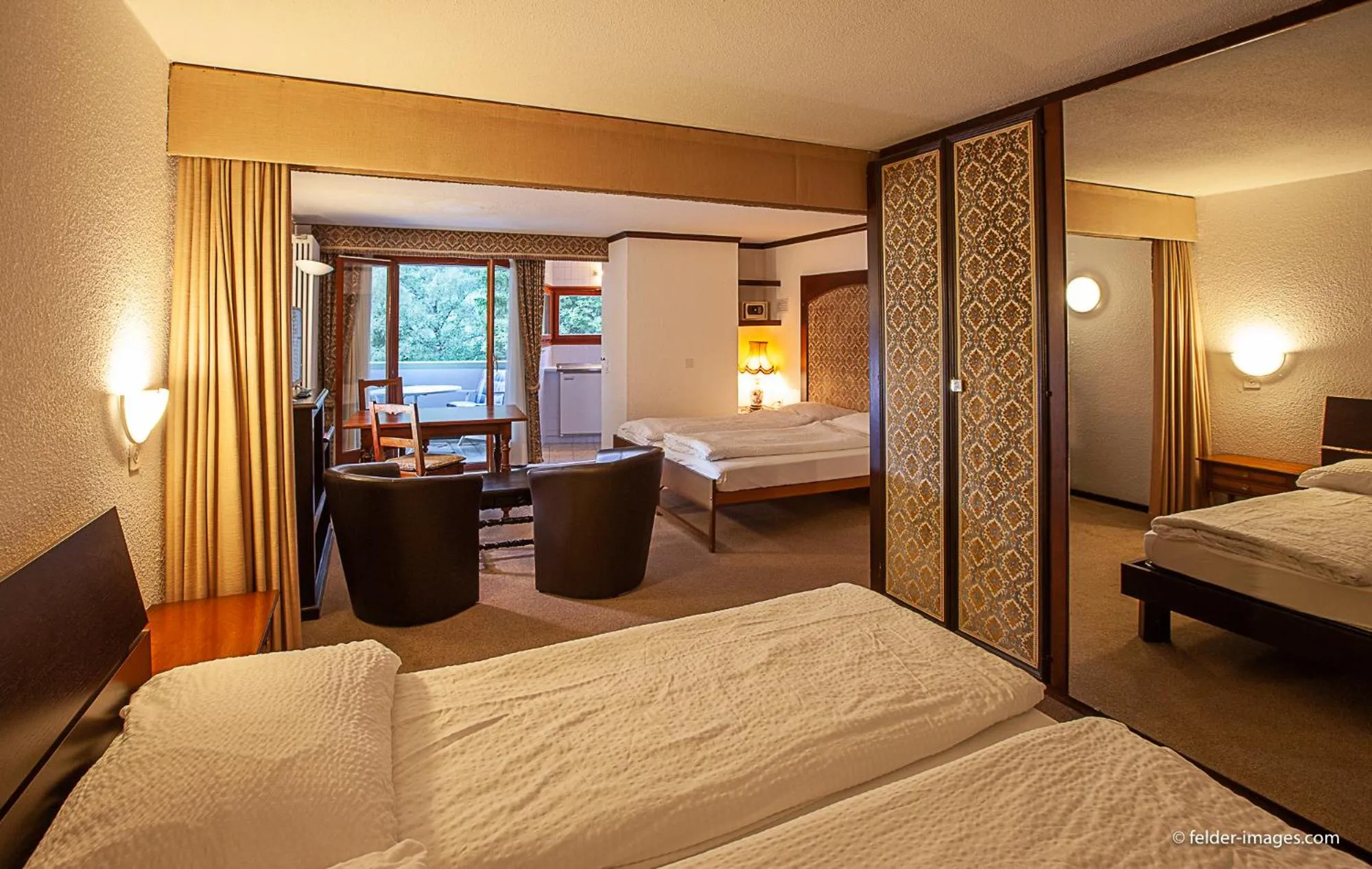 Photo of the whole room, Bed in Hotel Astoria