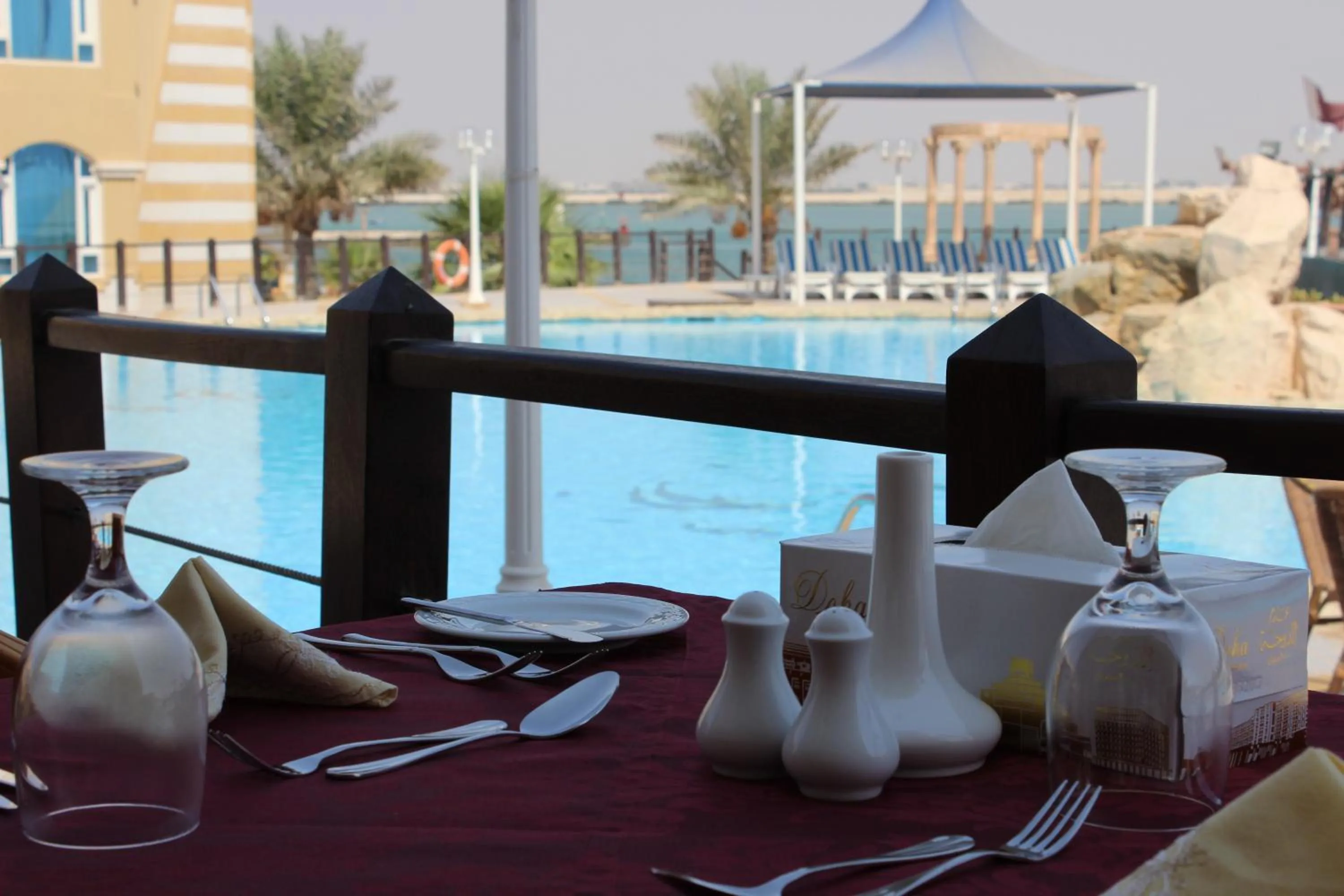 Restaurant/places to eat in Tio Sea Resort