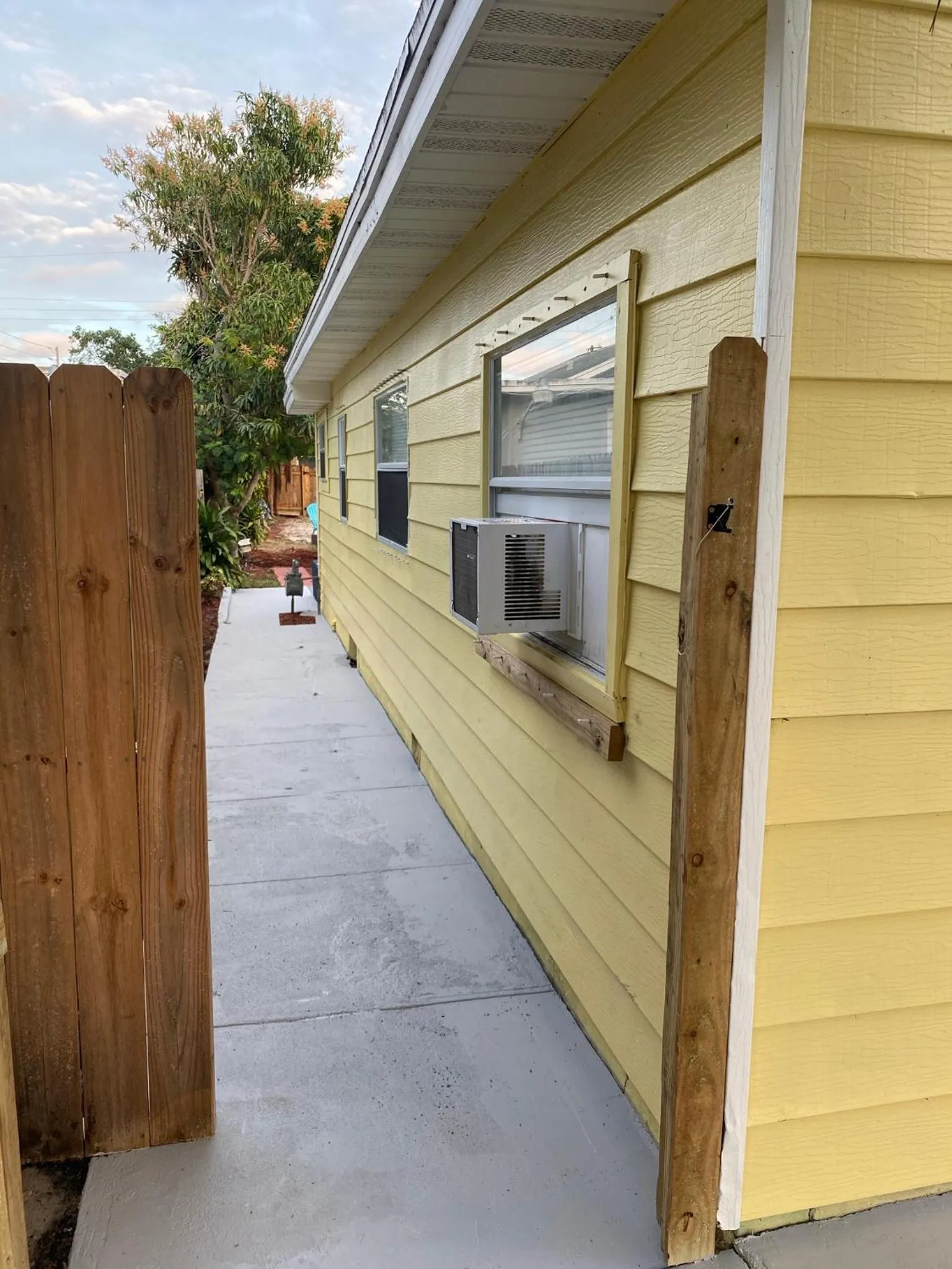 Property building in Mango Beach House