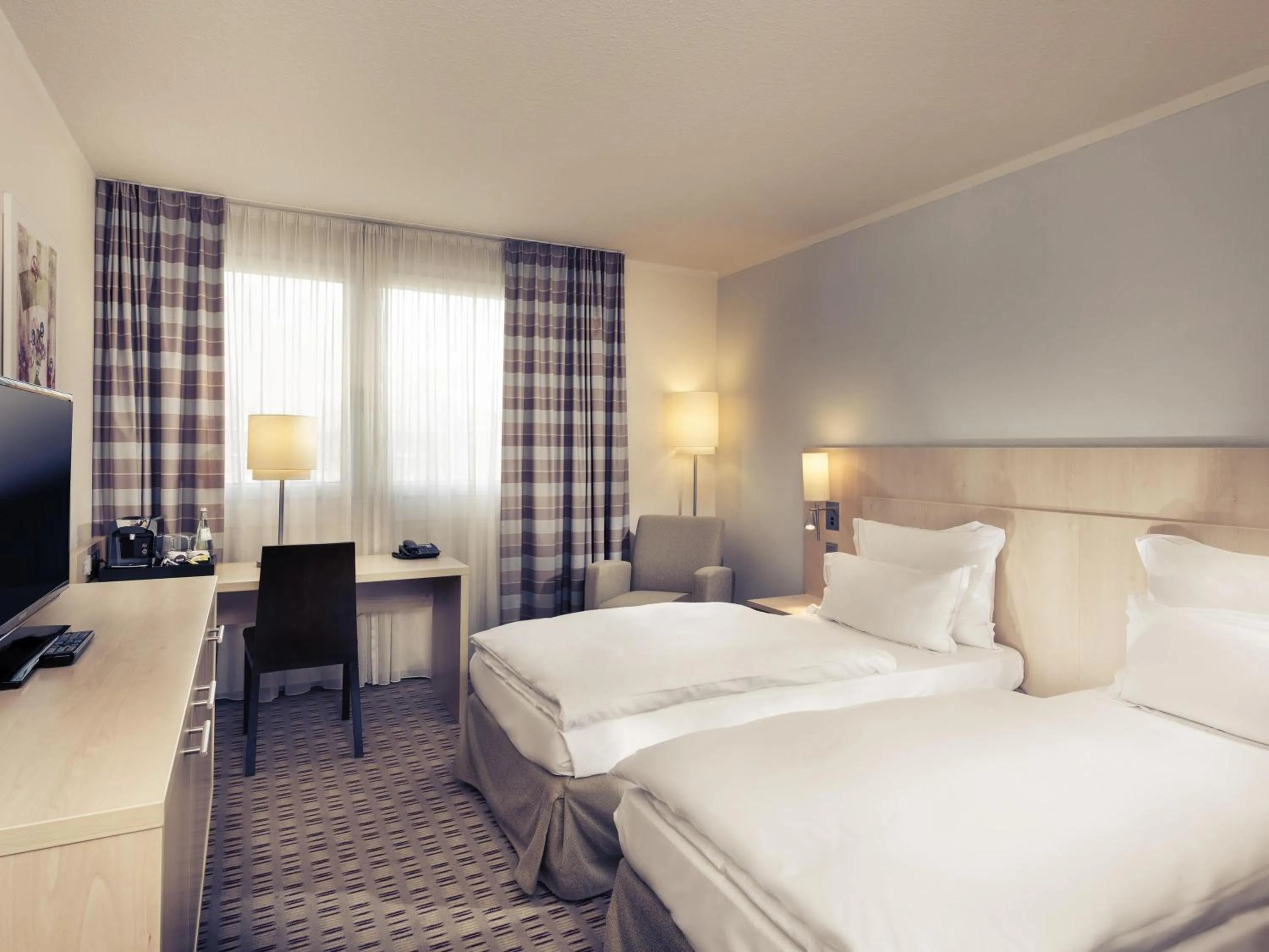 Bedroom, Bed in Mercure Hotel Mannheim am Friedensplatz