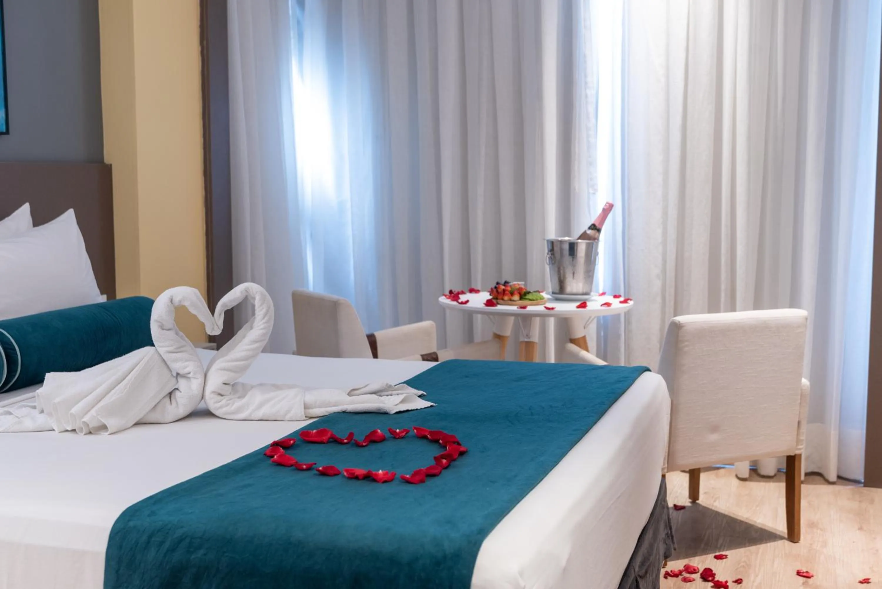 Bedroom, Bed in Hotel Água de Coco