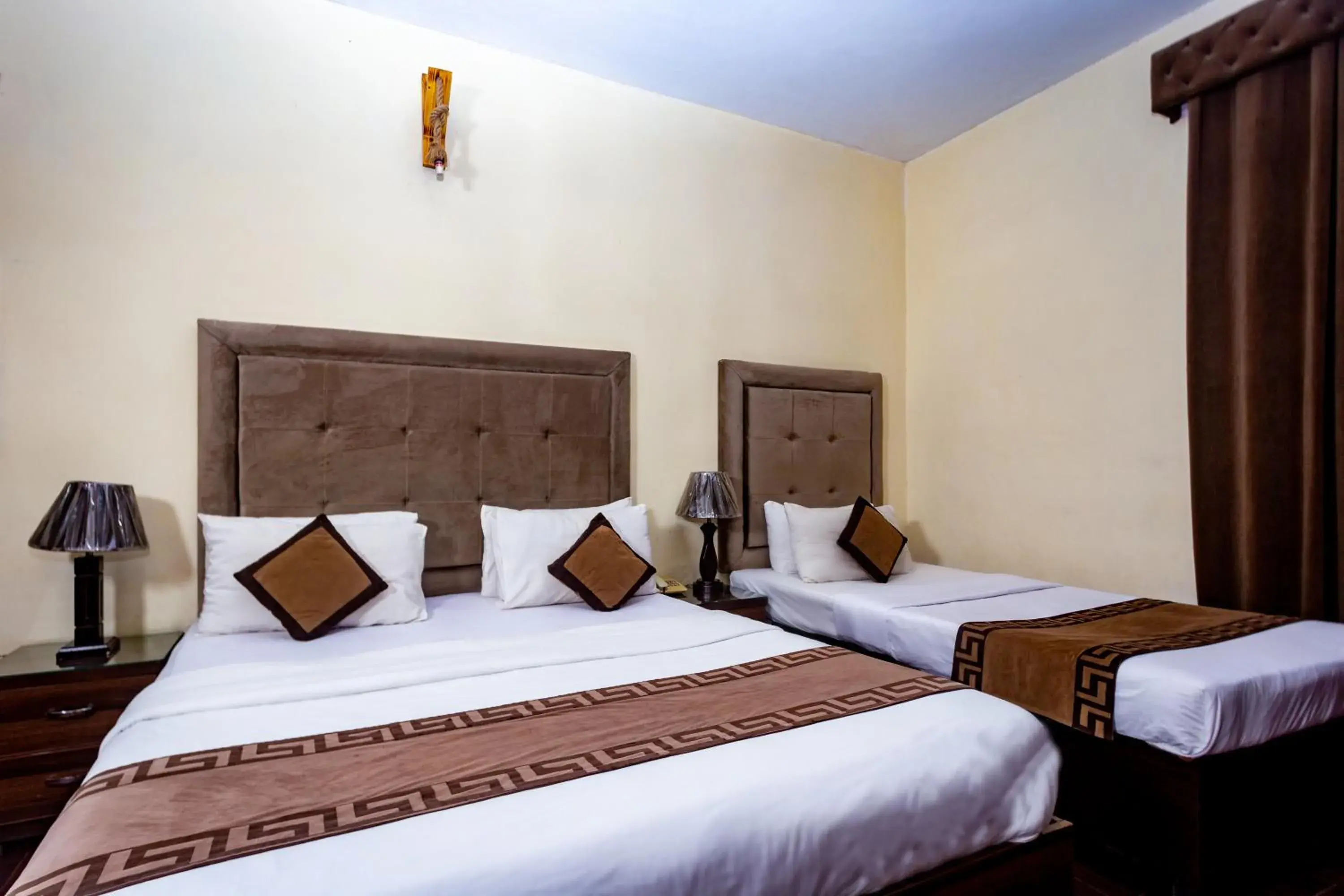 Standard Double Room in Rose Palace Hotel, Liberty Standard Double Room in Rose Palace Hotel, Liberty