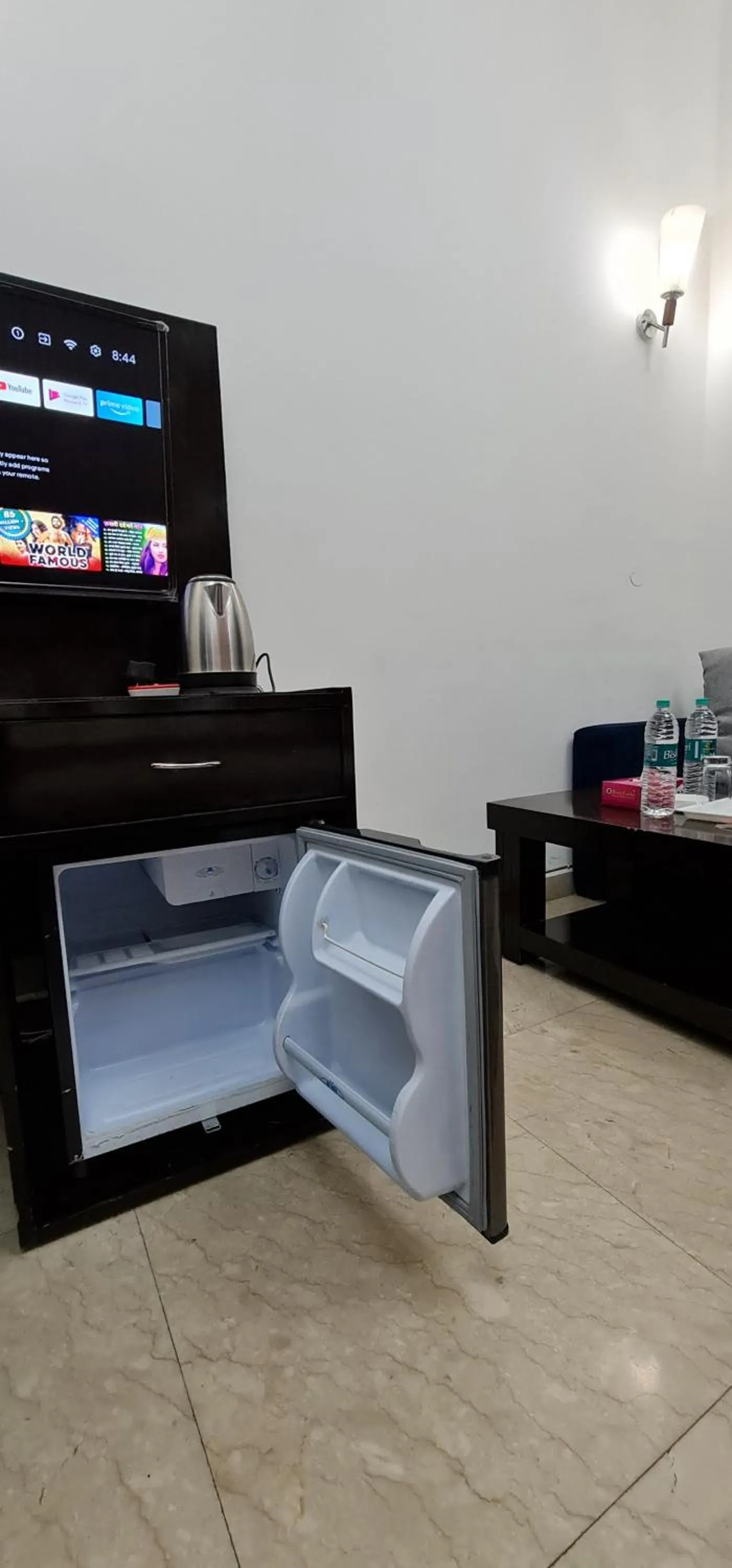 Nook Inn & Suites - MG ROAD METRO