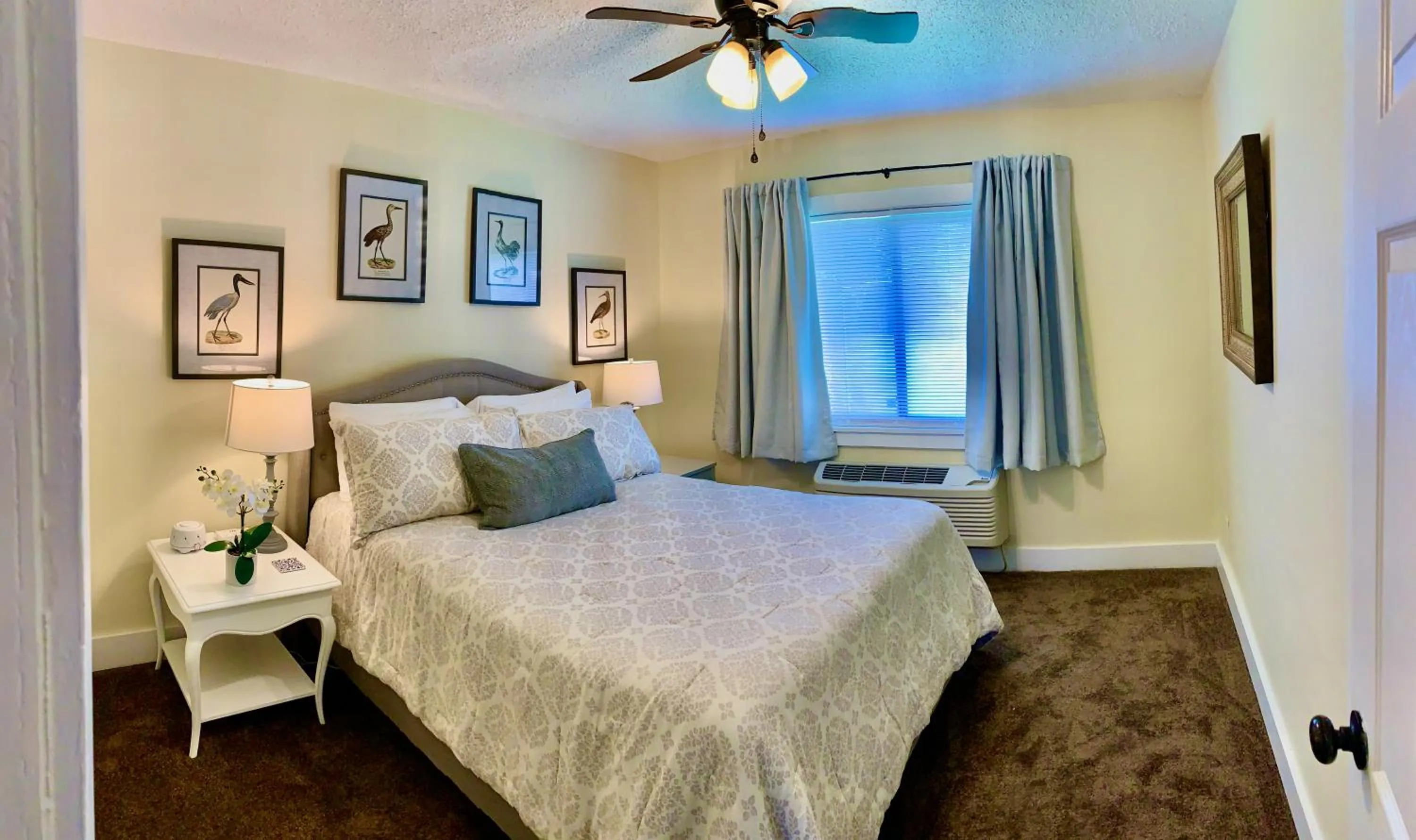 Bedroom, Bed in The Flats on Florida St - Super Comfy 2-Bedroom Apartments