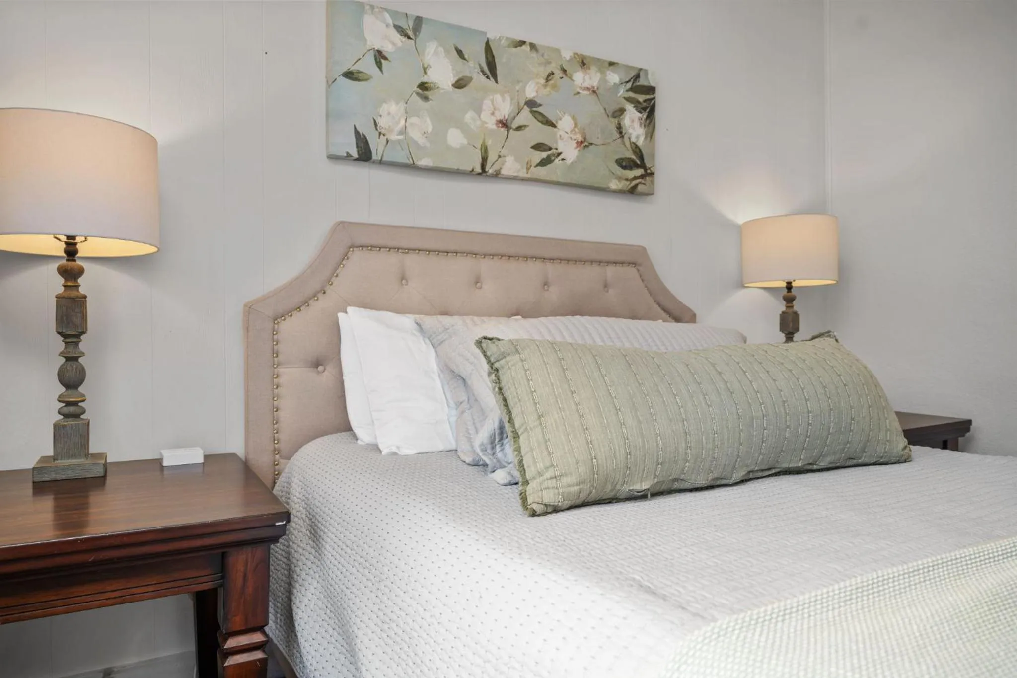 Bedroom, Bed in The Flats on Florida St - Super Comfy 2-Bedroom Apartments