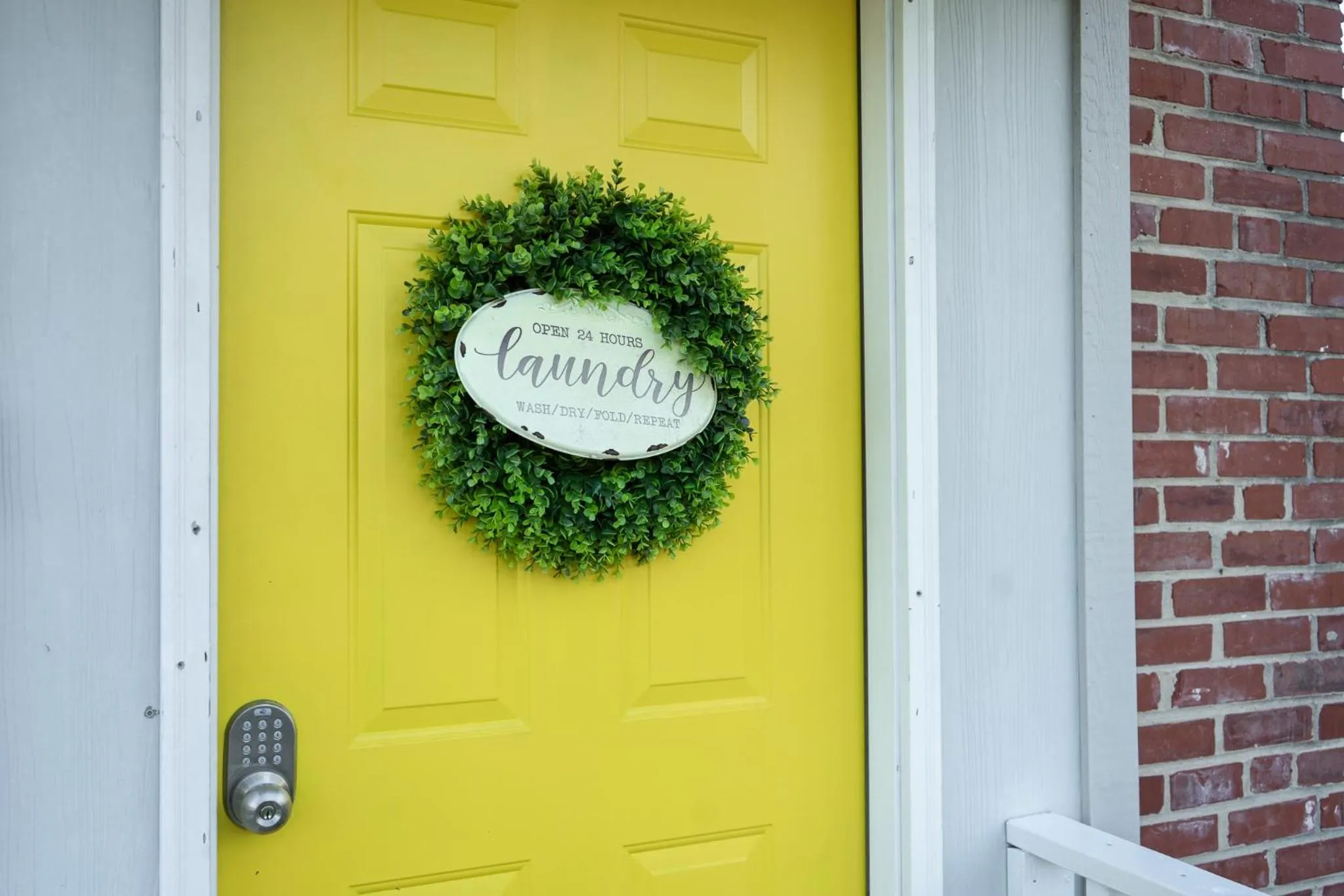 laundry in The Flats on Florida St - Super Comfy 2-Bedroom Apartments