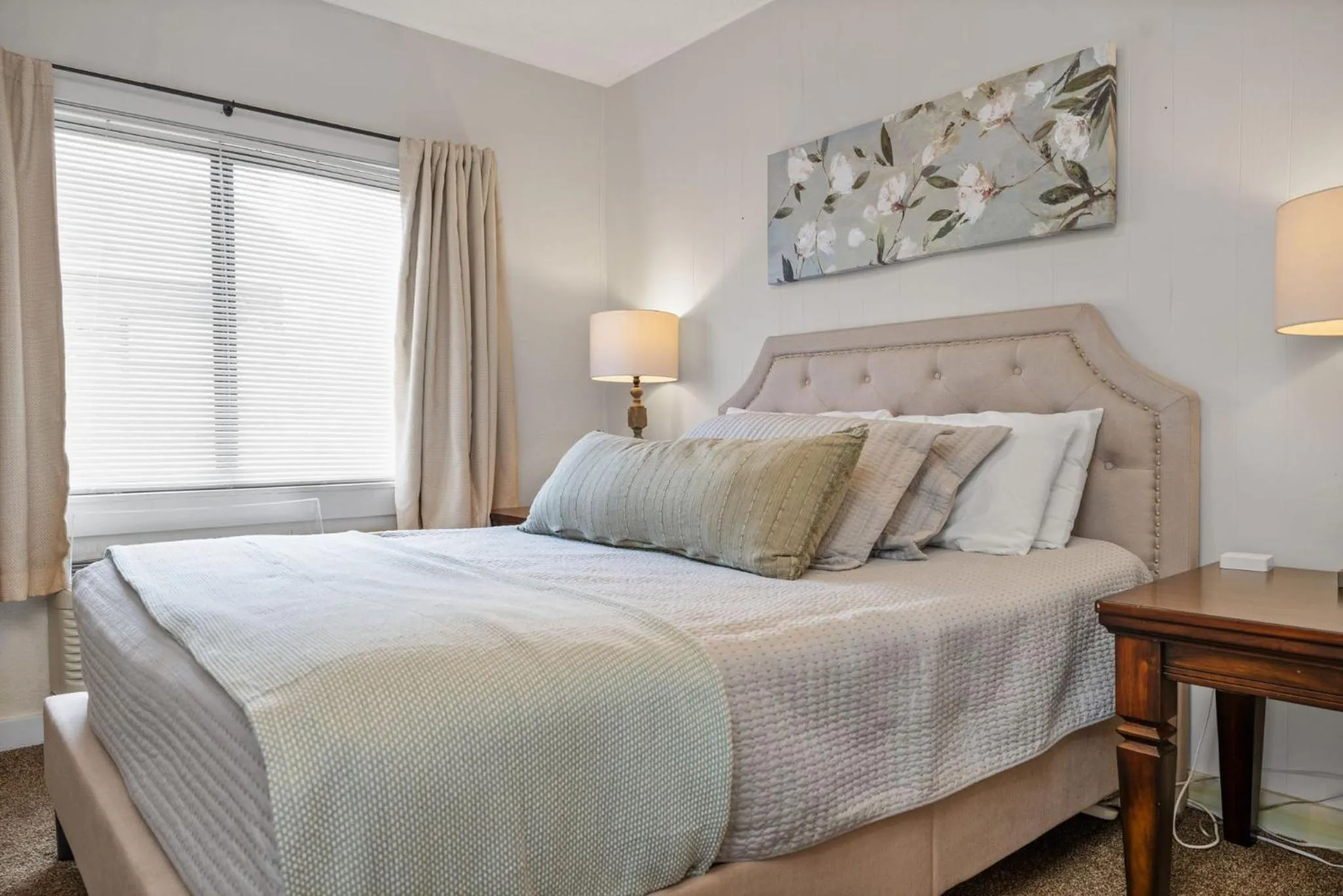 Bedroom, Bed in The Flats on Florida St - Super Comfy 2-Bedroom Apartments