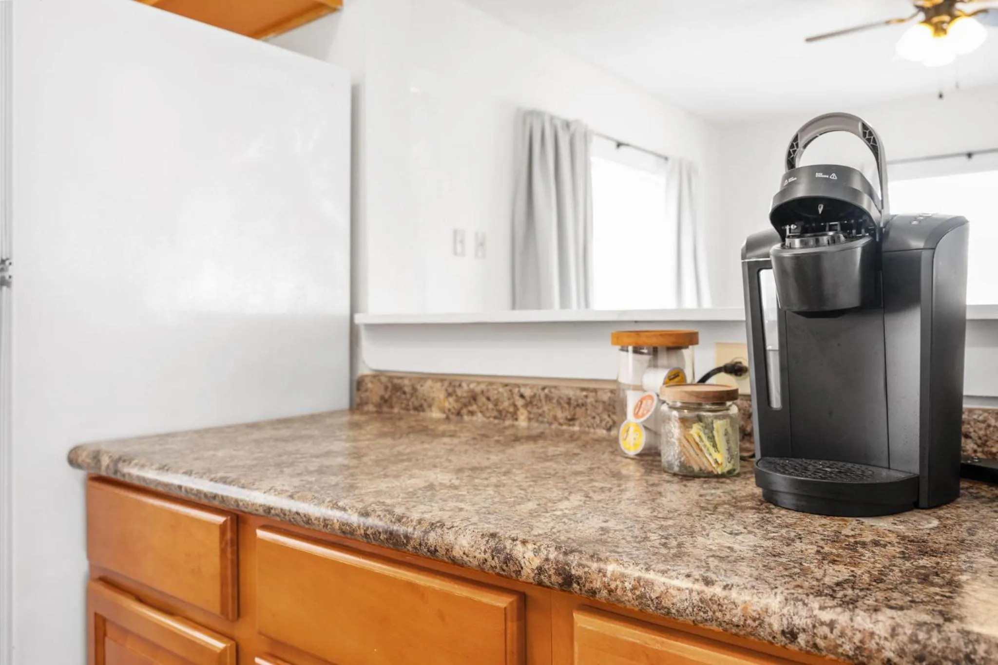 Kitchen or kitchenette in The Flats on Florida St - Super Comfy 2-Bedroom Apartments