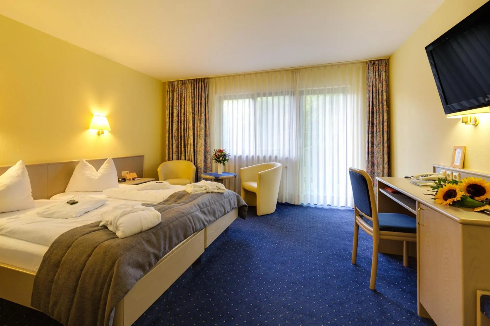 Photo of the whole room, Bed in Hotel Die Kleine Blume