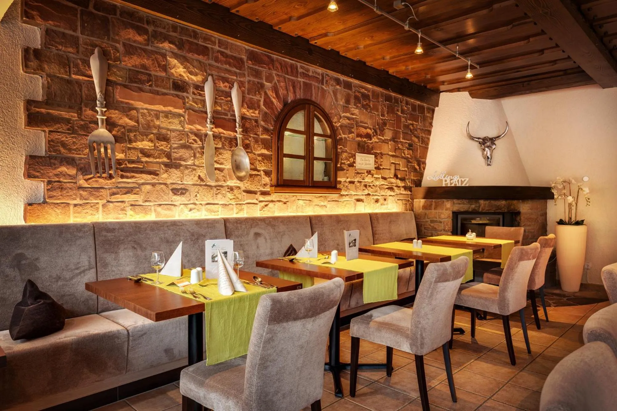 Restaurant/places to eat in Hotel Die Kleine Blume