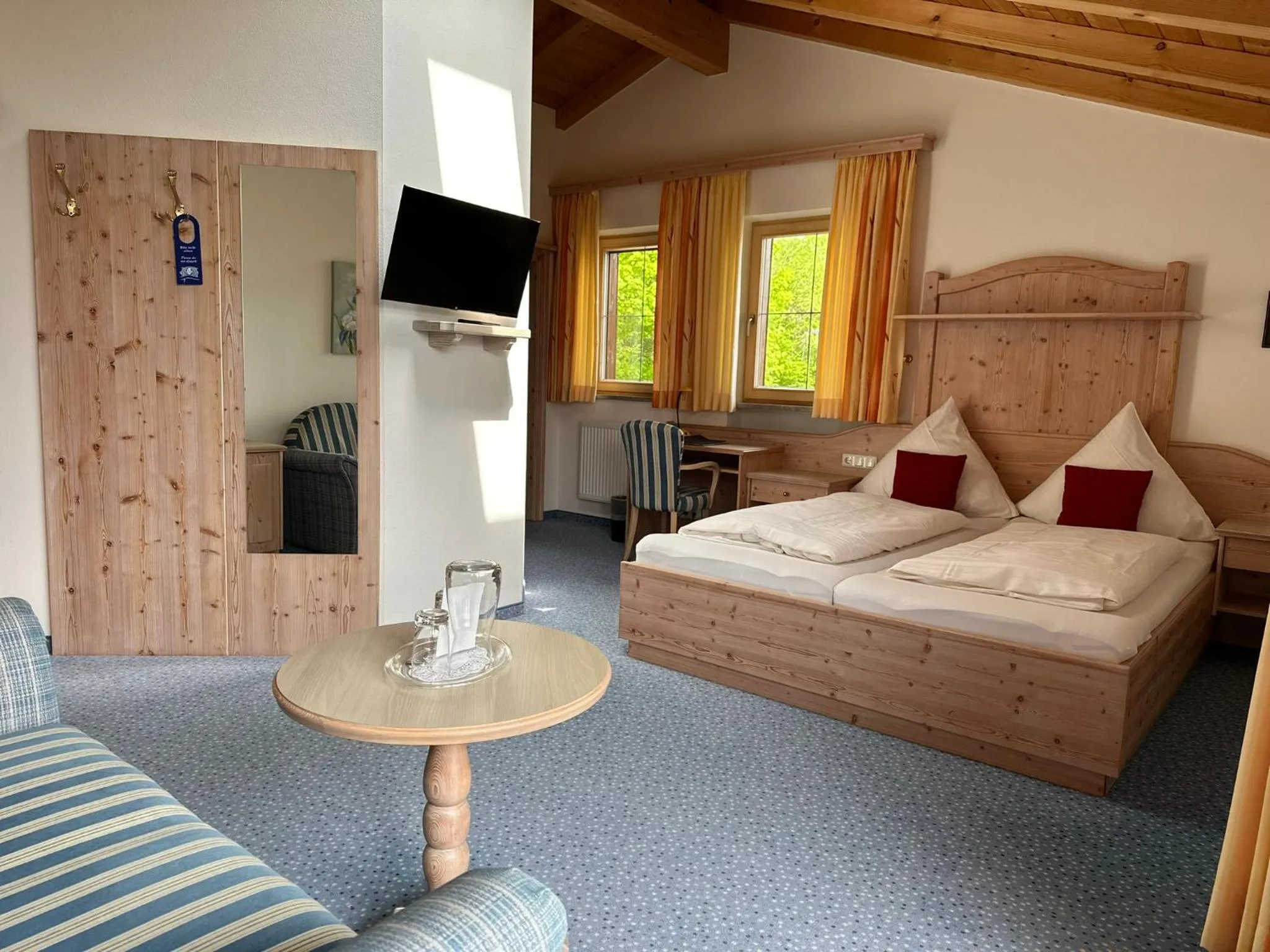 Photo of the whole room, Bed in Hotel Restaurant Neu Meran