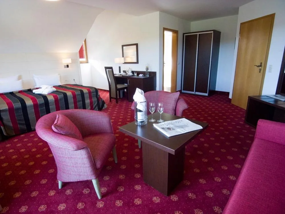 Photo of the whole room in Hotel Empfinger Hof, Sure Hotel Collection by Best Western