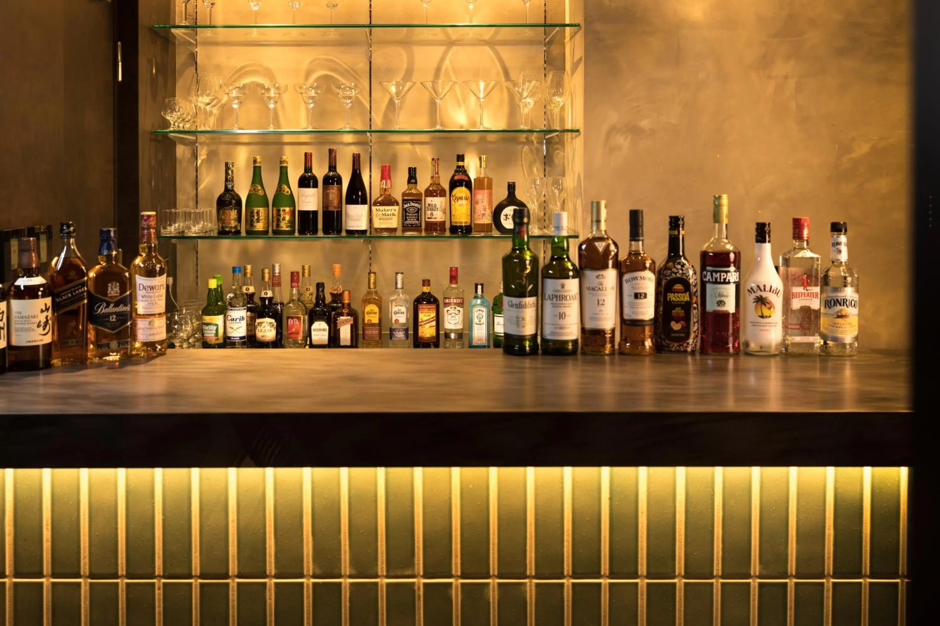 Lounge or bar in Hewitt Resort Naha