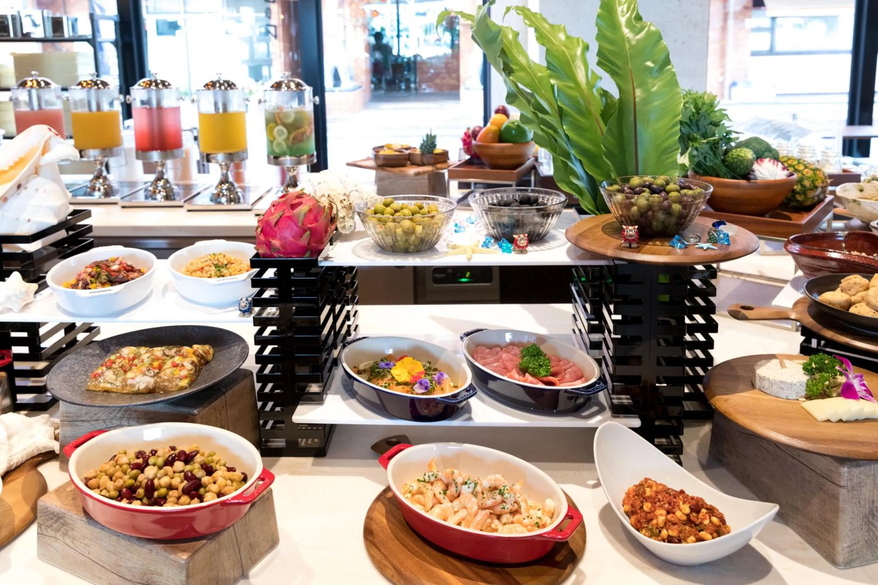 Buffet breakfast in Hewitt Resort Naha