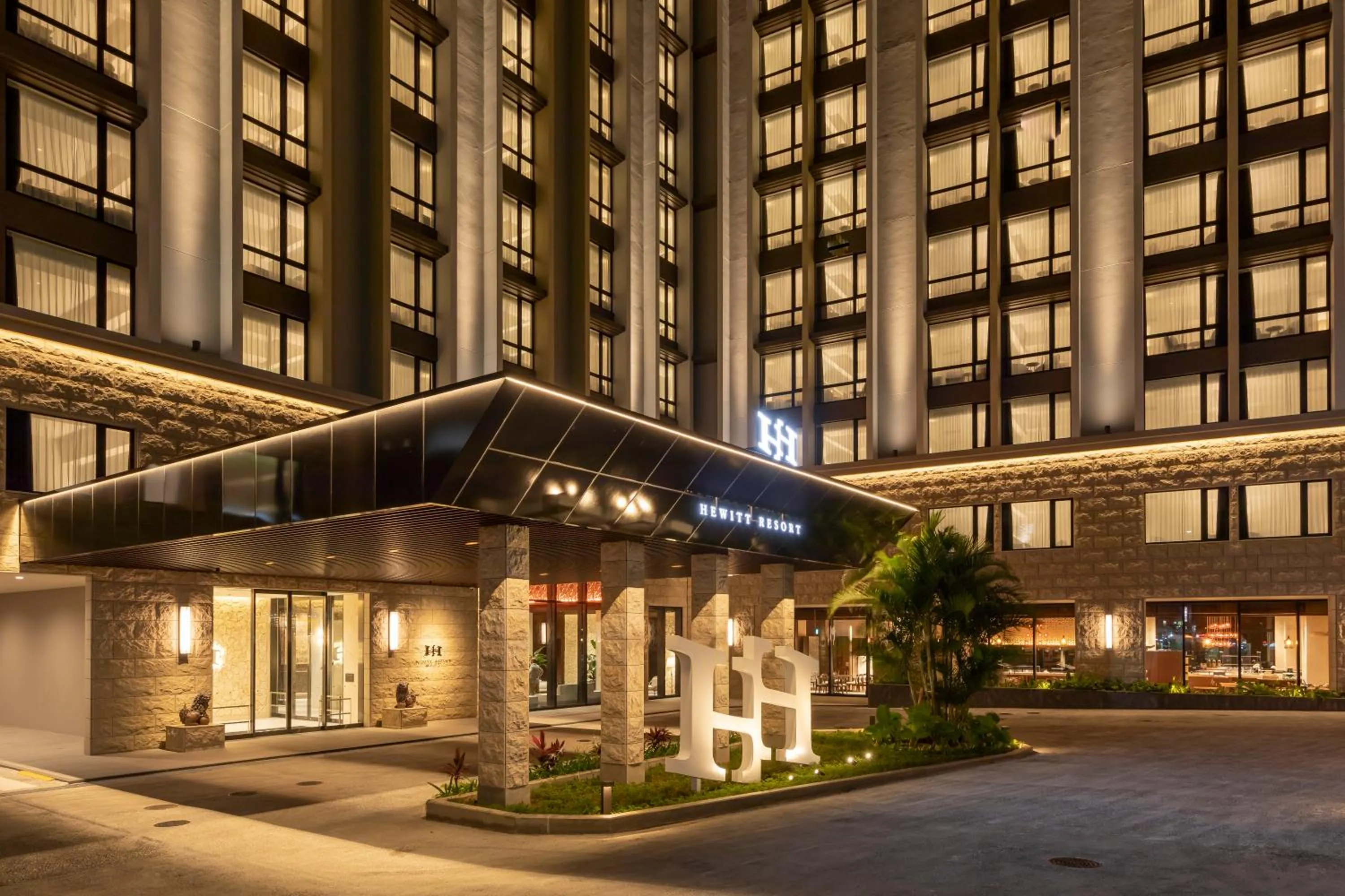 Facade/entrance in Hewitt Resort Naha