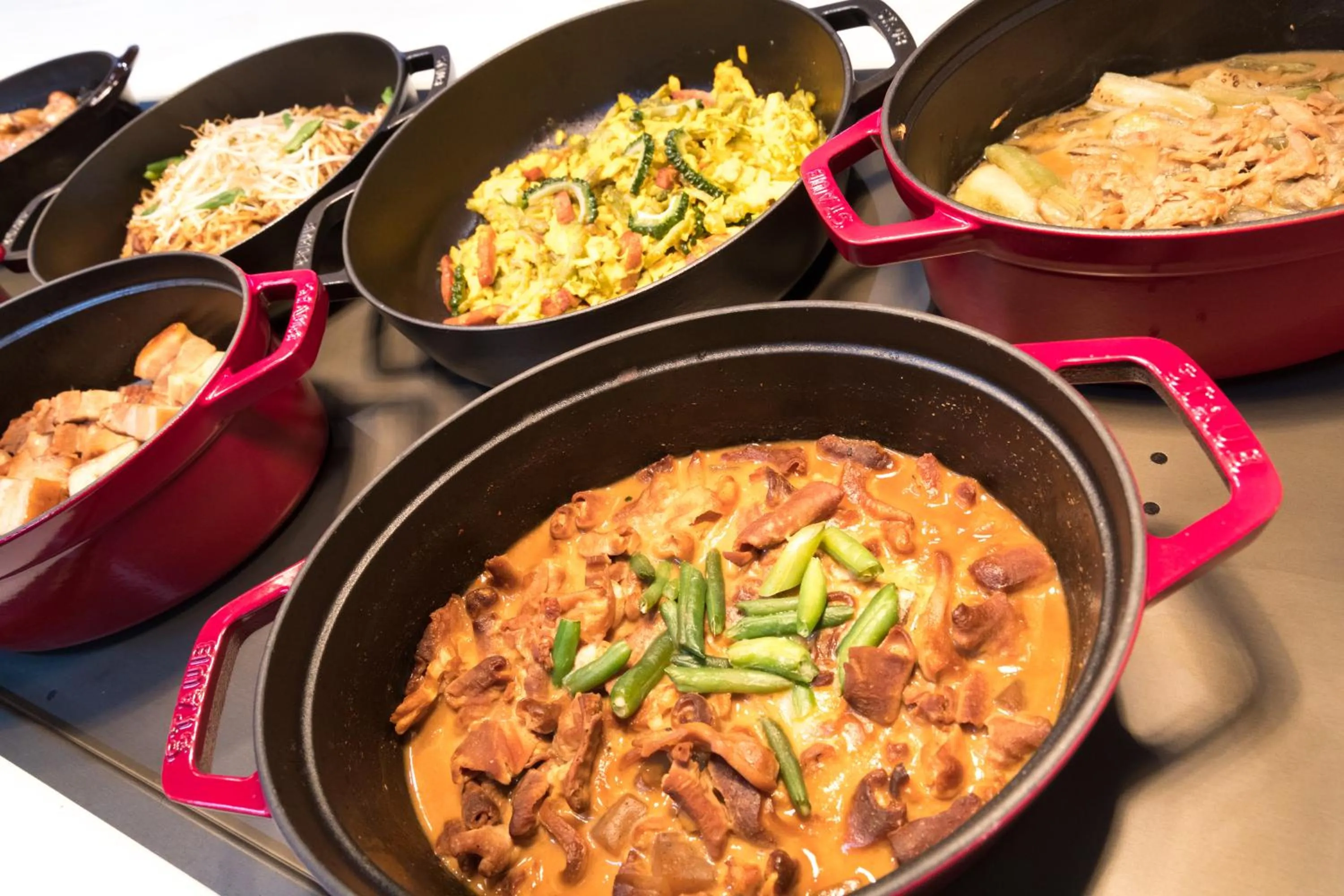 Buffet breakfast in Hewitt Resort Naha